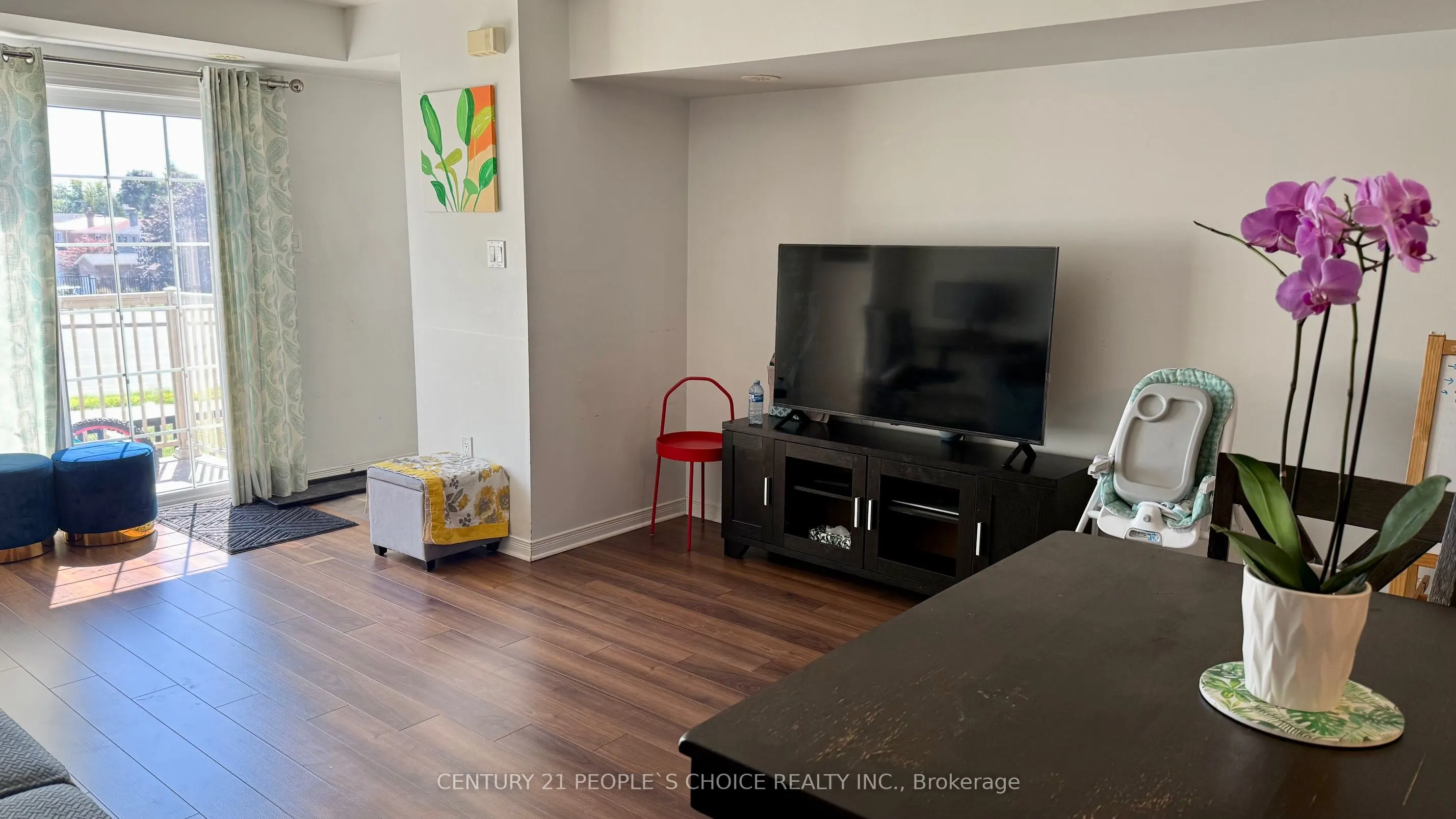 152 Kingston Road W, #10