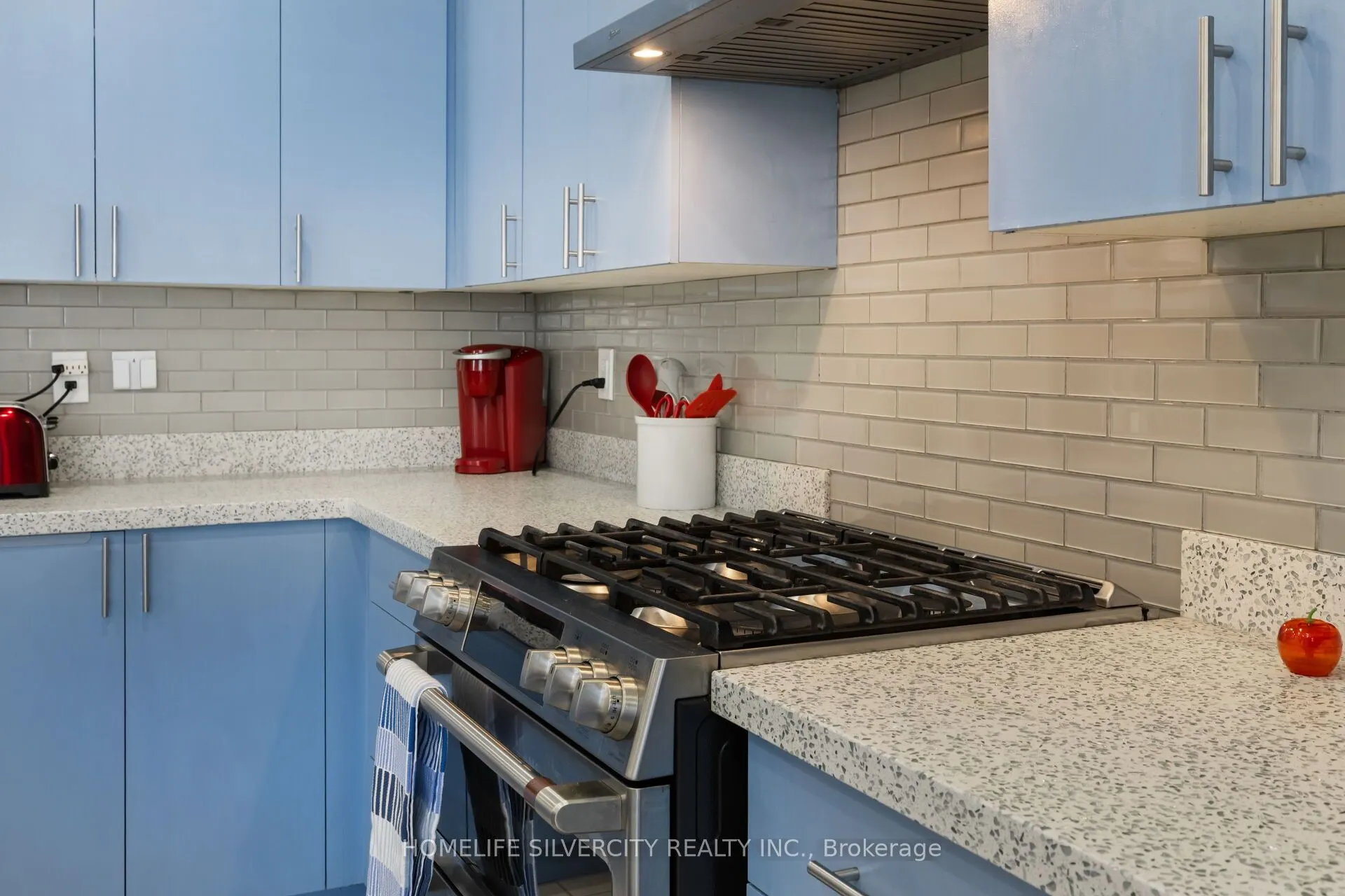 411 Windfields Farm Drive W, #MAIN