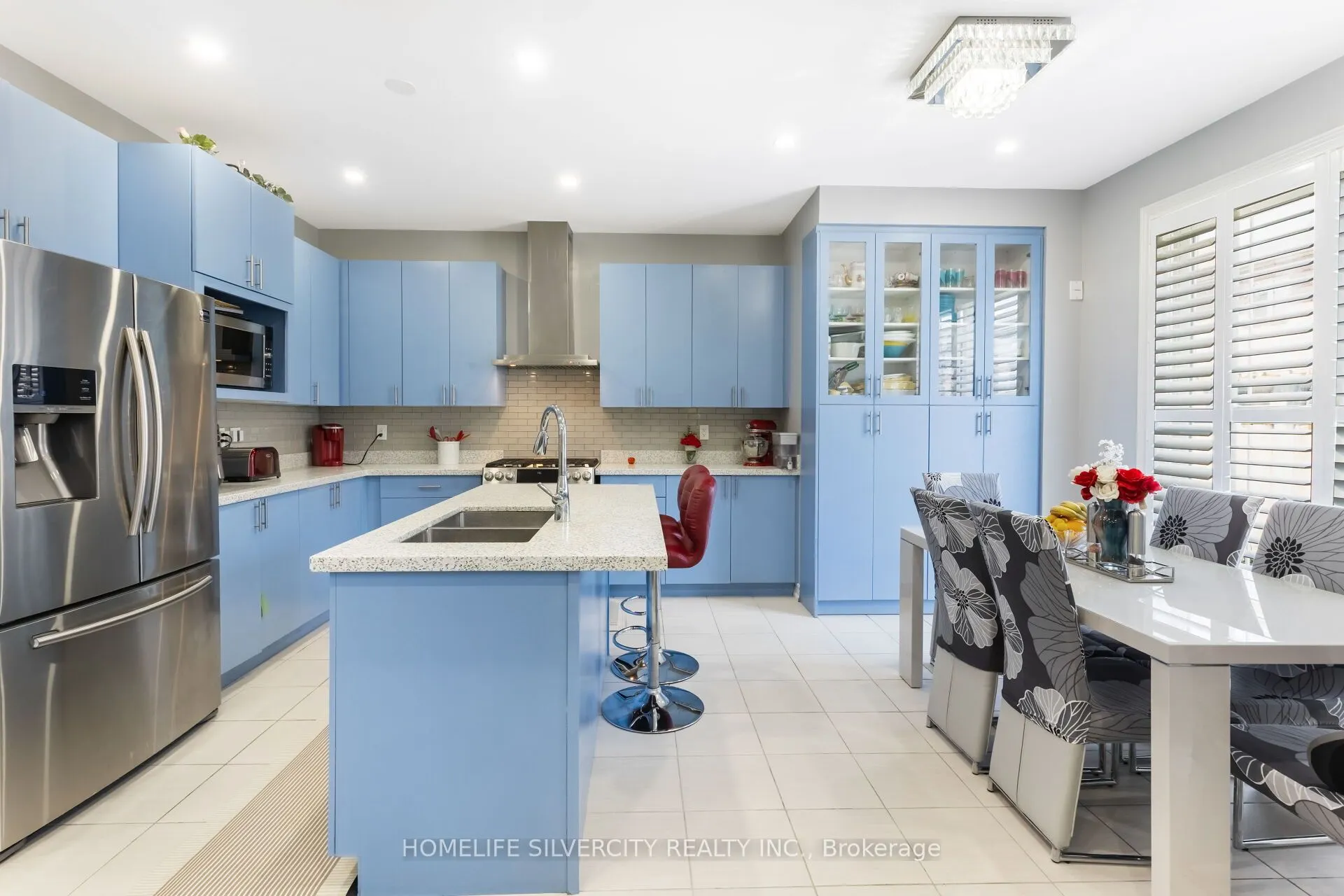 411 Windfields Farm Drive W, #MAIN