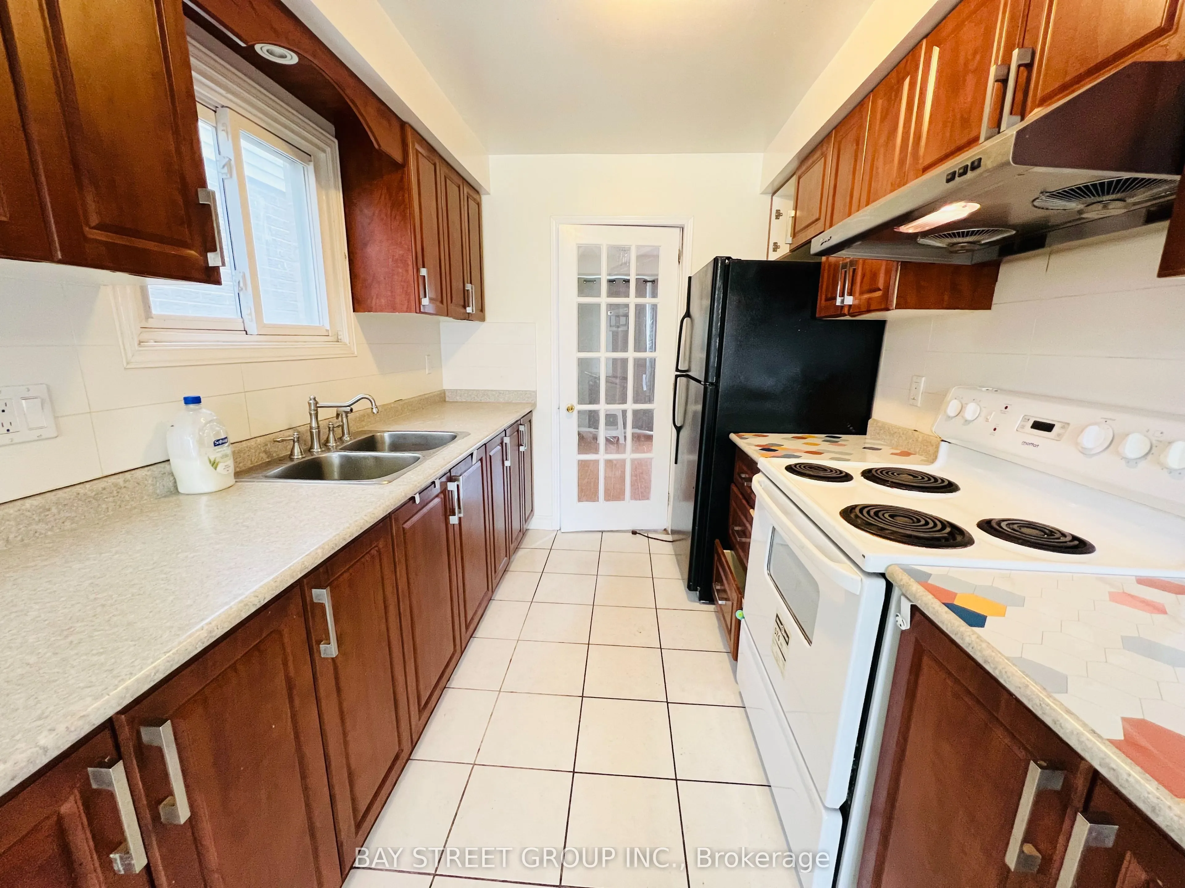 38 Enchanted Hills Crescent