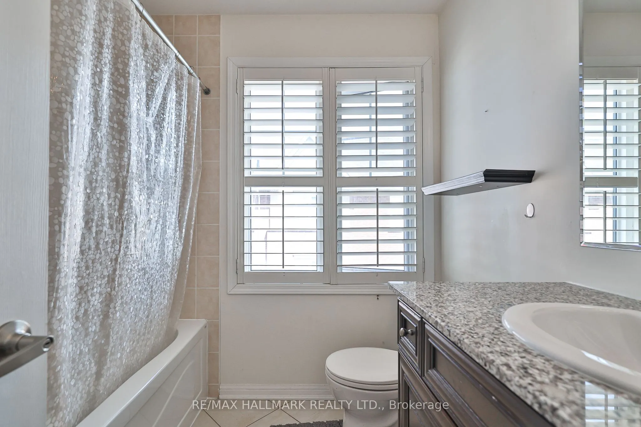 30 Mendelssohn Street, #9