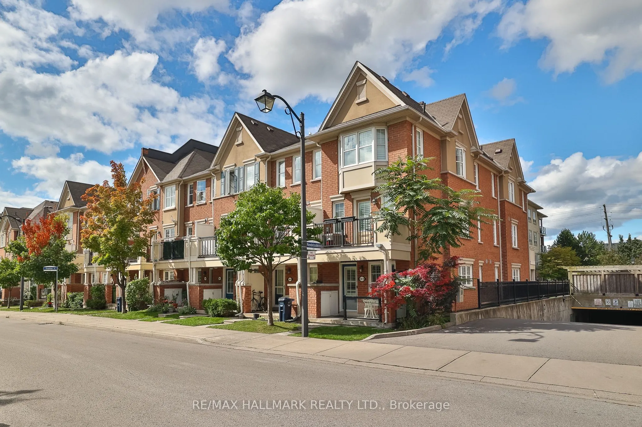 30 Mendelssohn Street, #9