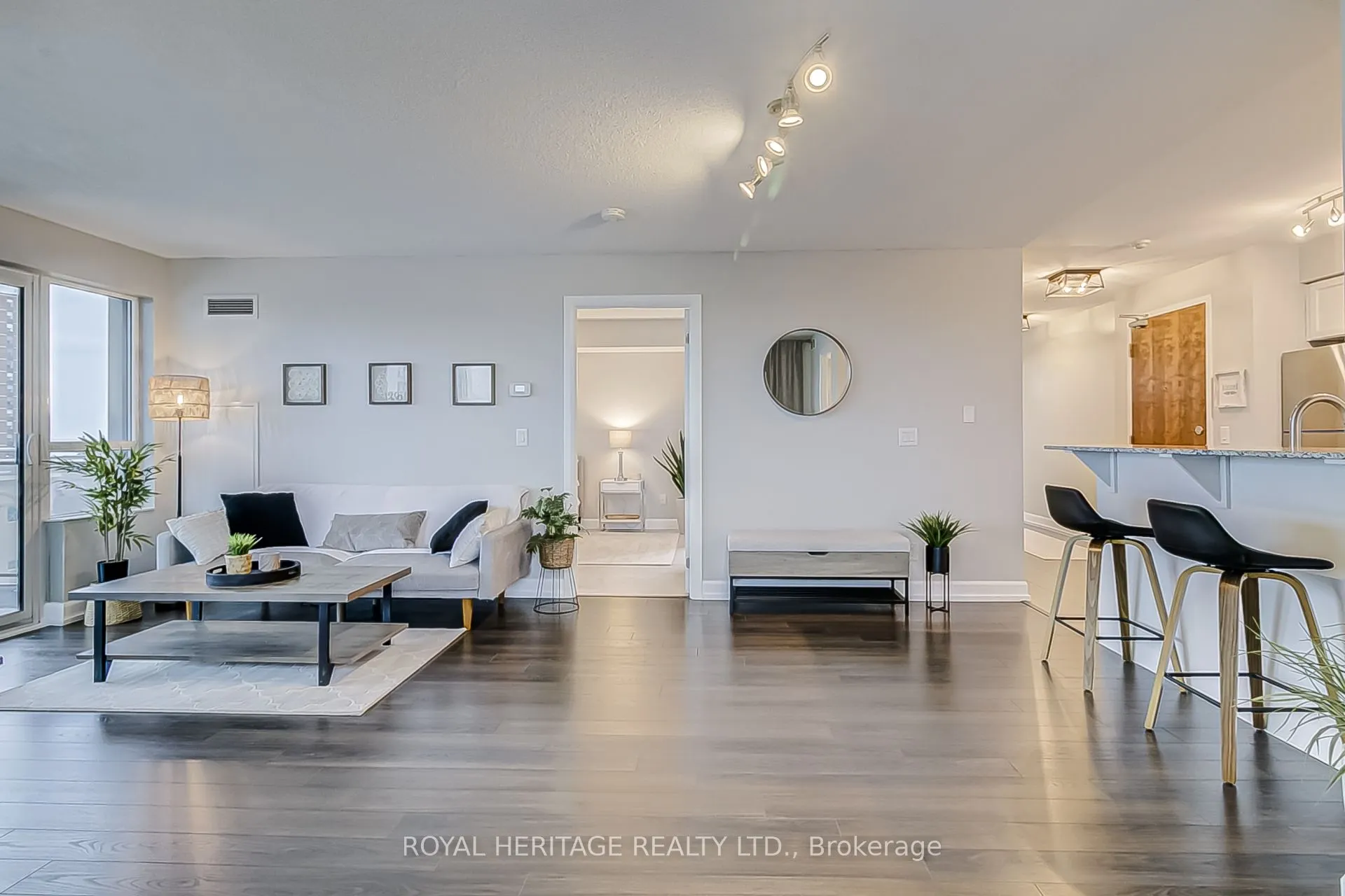 1235 Bayly Street, #511