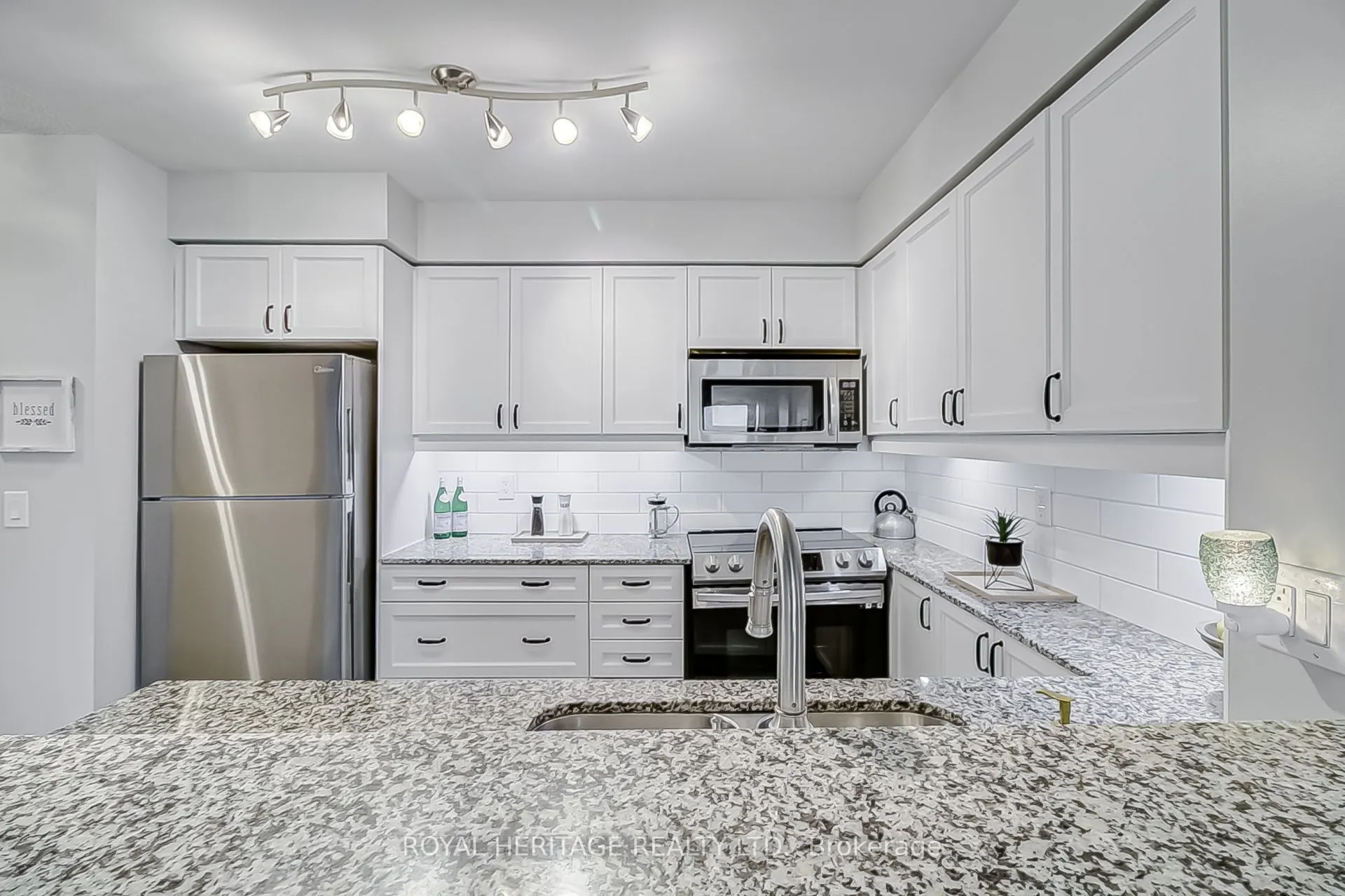 1235 Bayly Street, #511