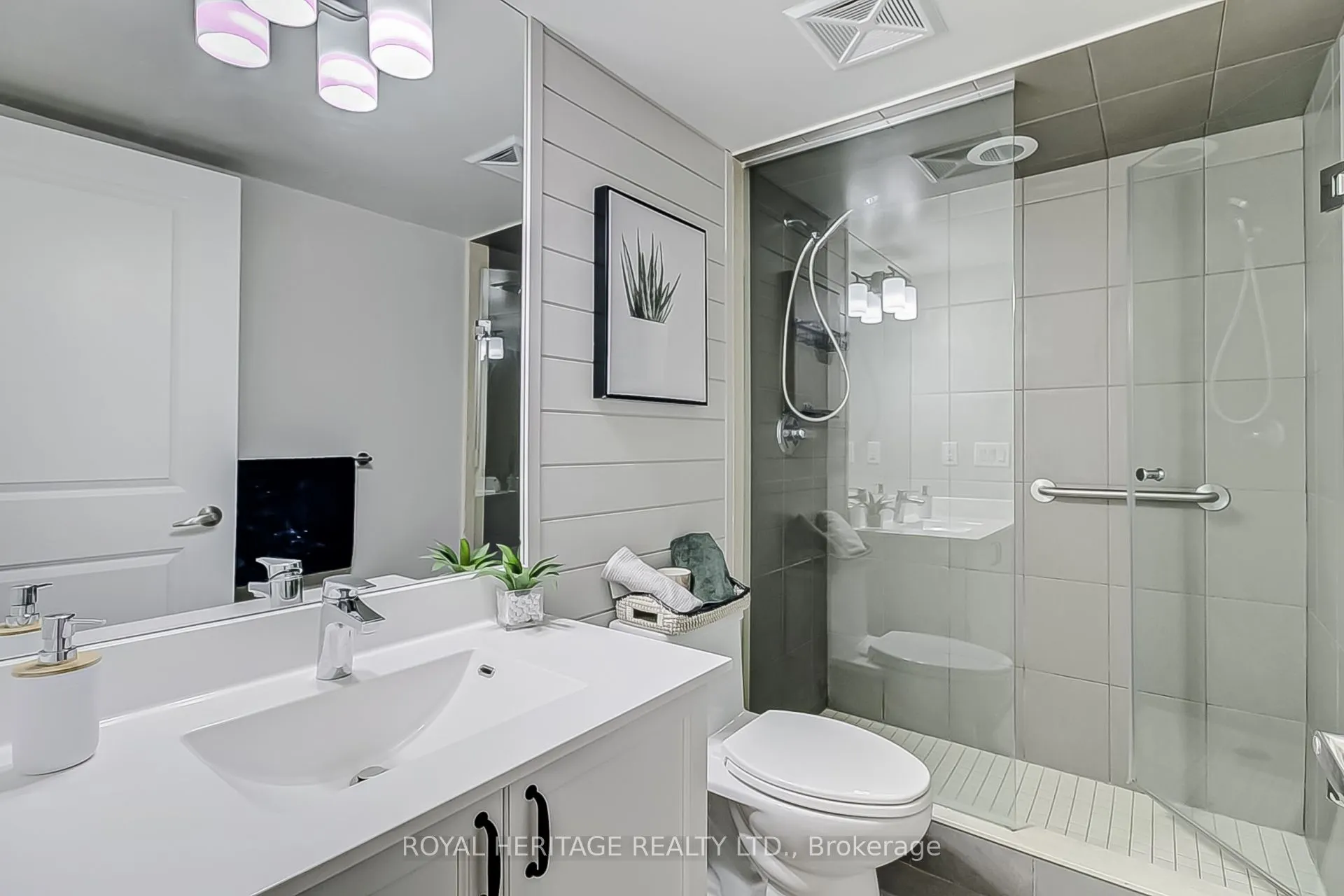 1235 Bayly Street, #511