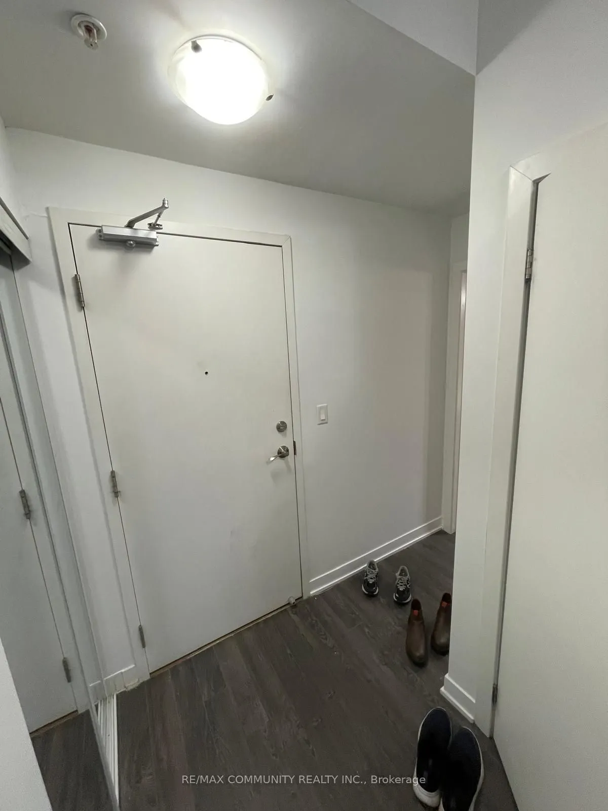 3560 St Clair Avenue E, #216