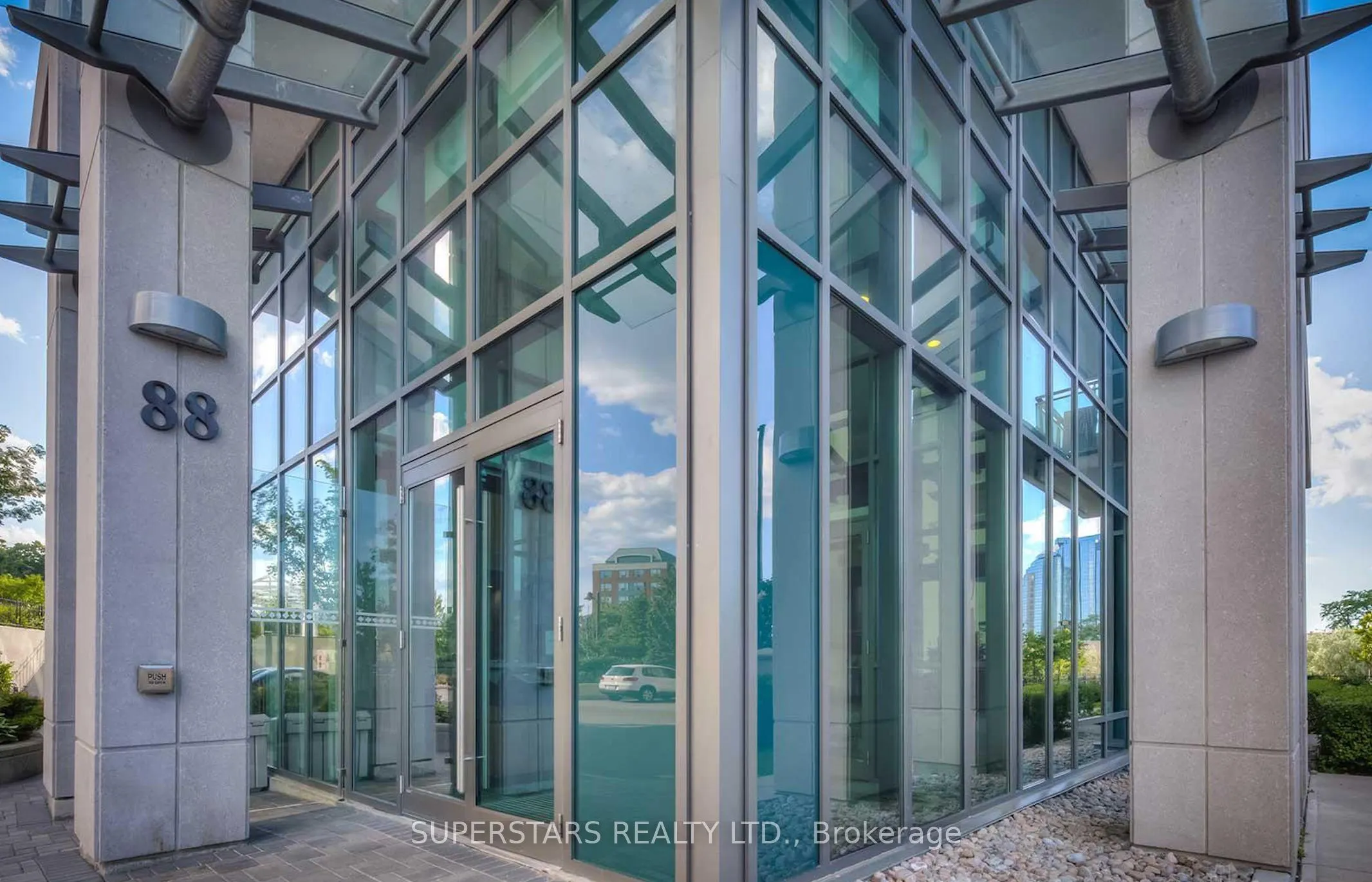 88 Grangeway Avenue, #705