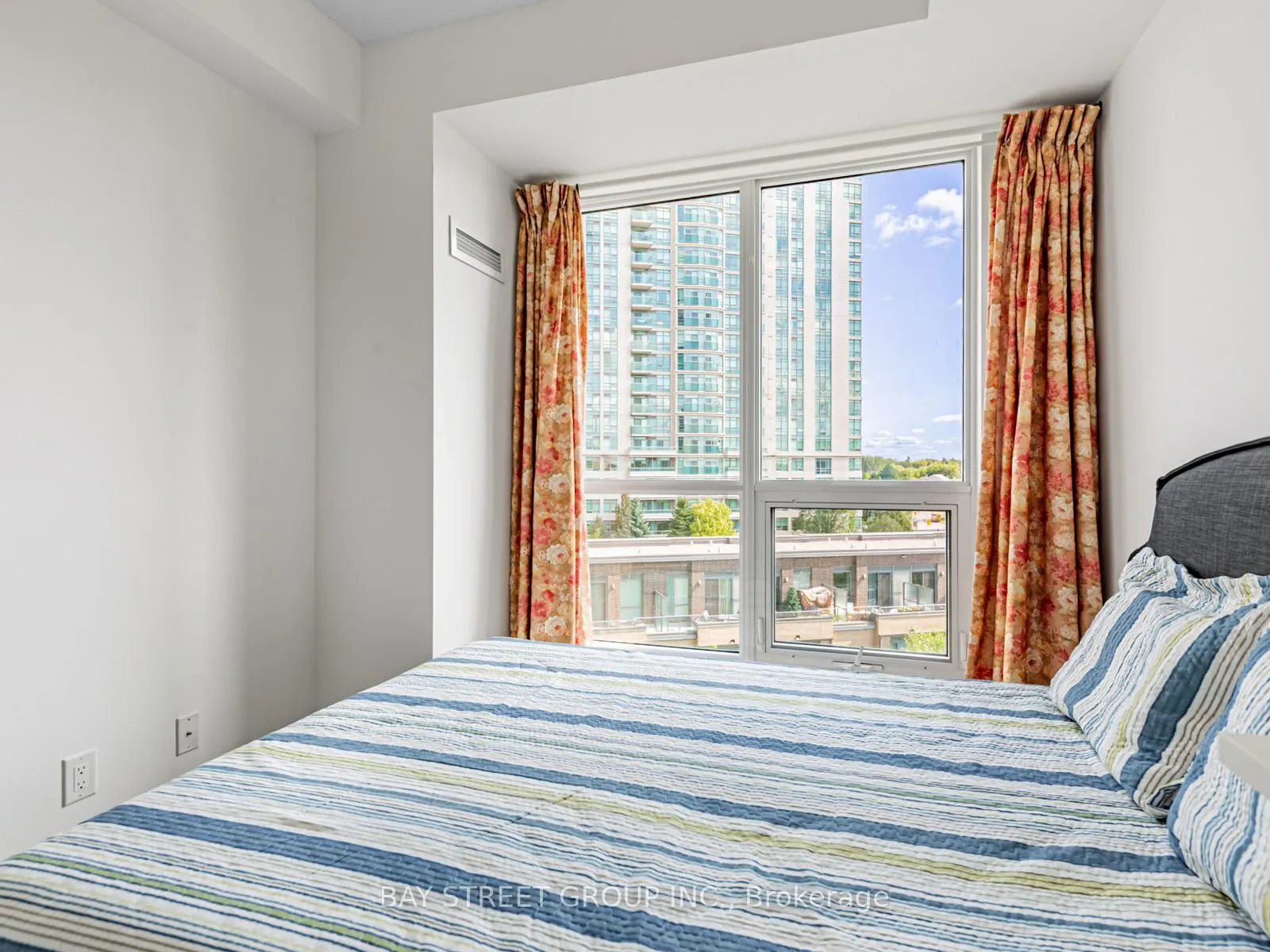 195 Bonis Avenue, #508