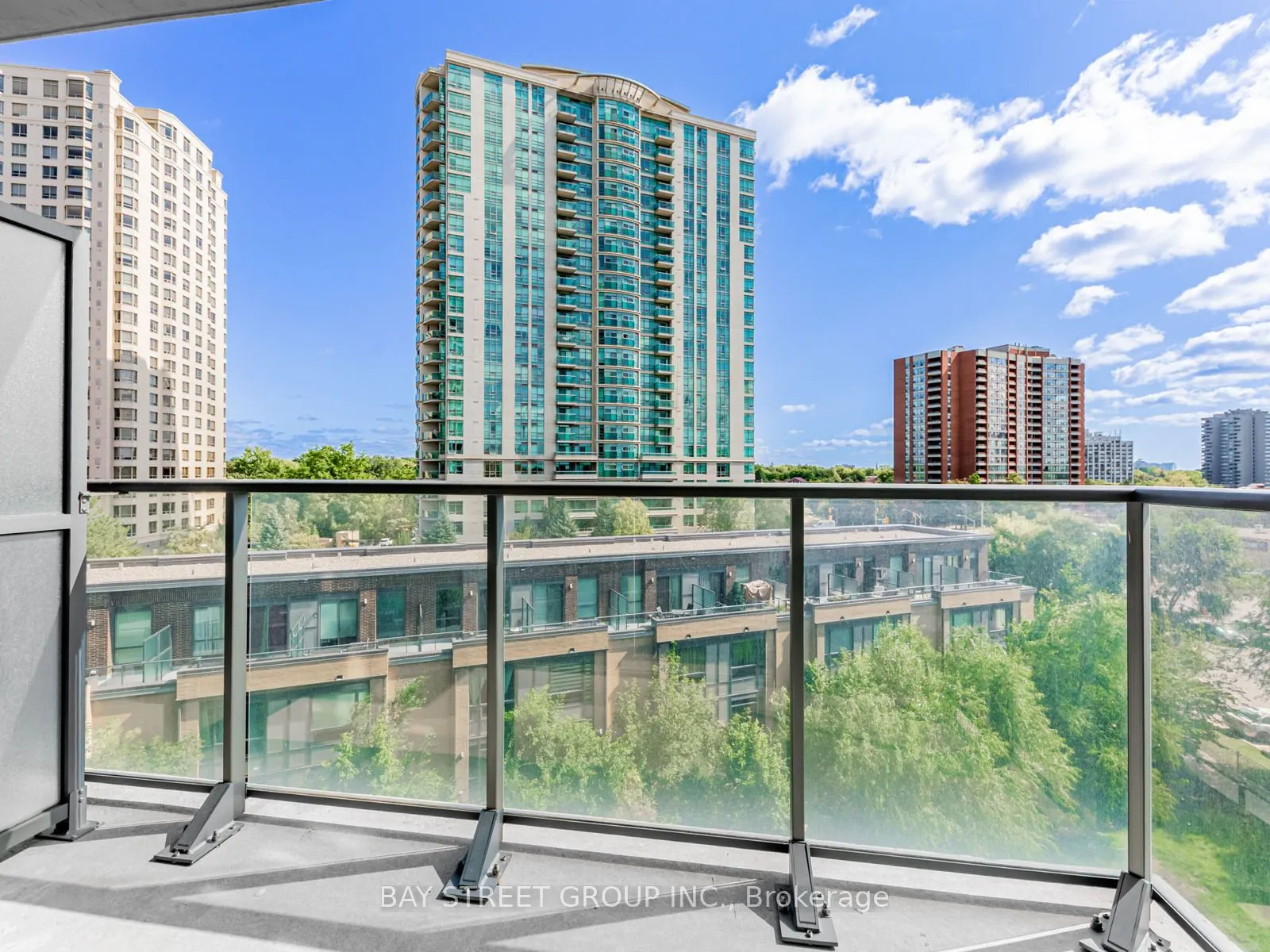 195 Bonis Avenue, #508