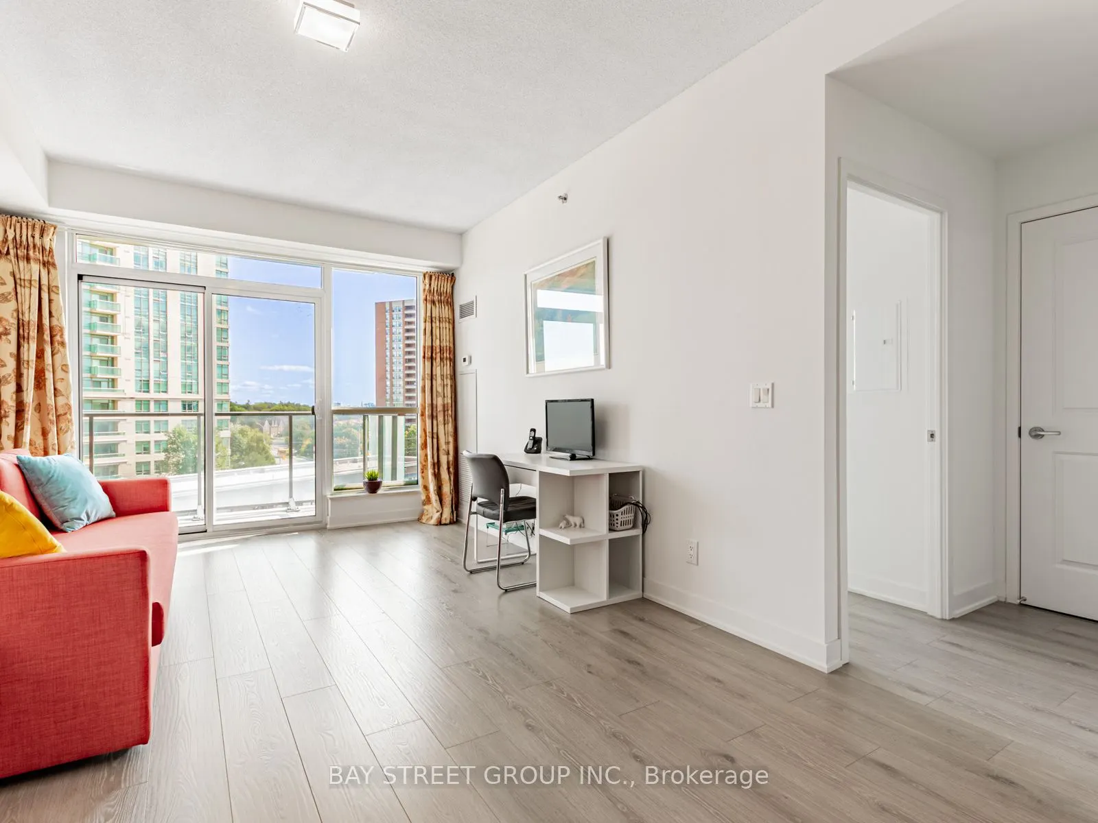 195 Bonis Avenue, #508