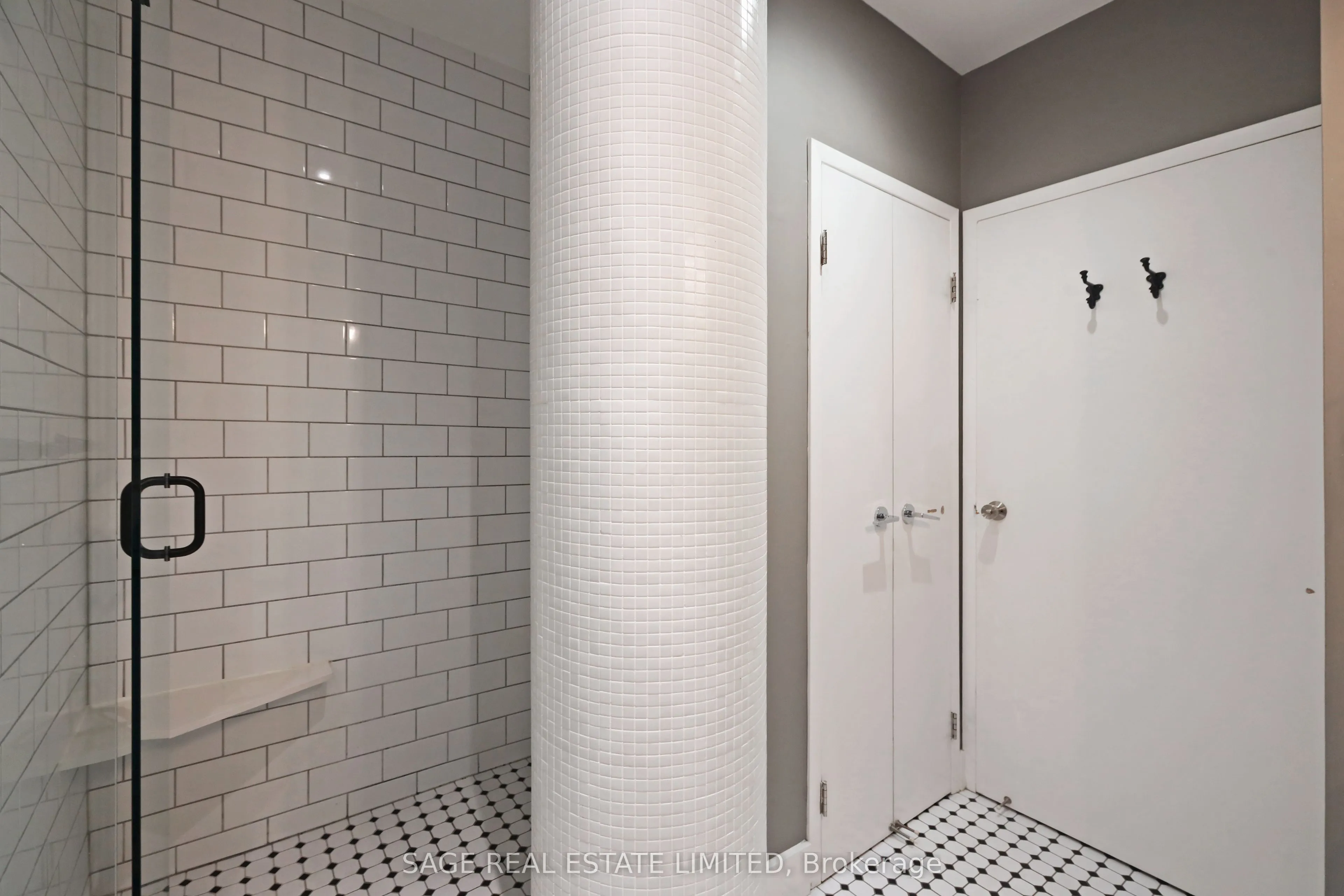 233 Carlaw Avenue, #310