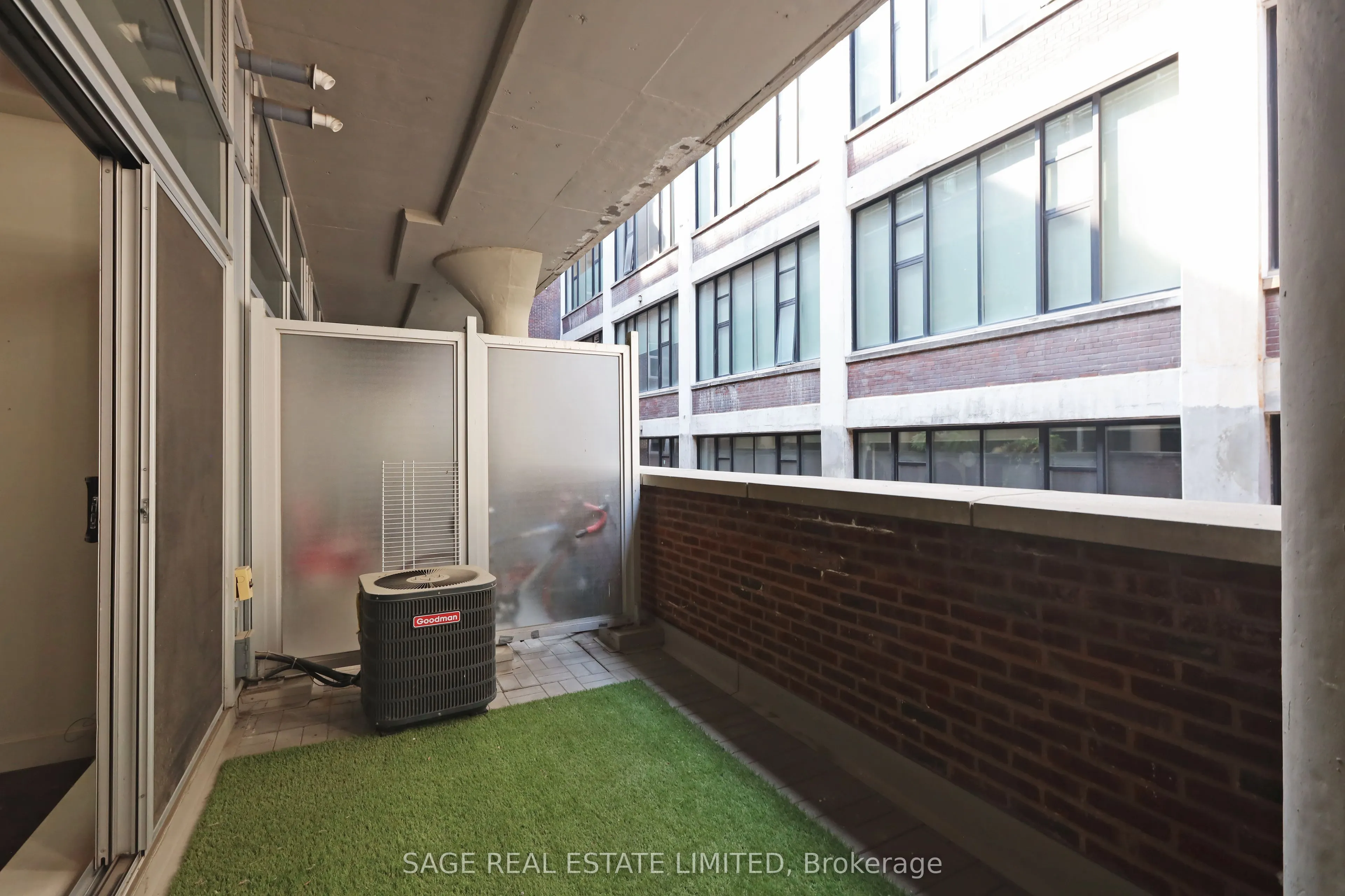 233 Carlaw Avenue, #310