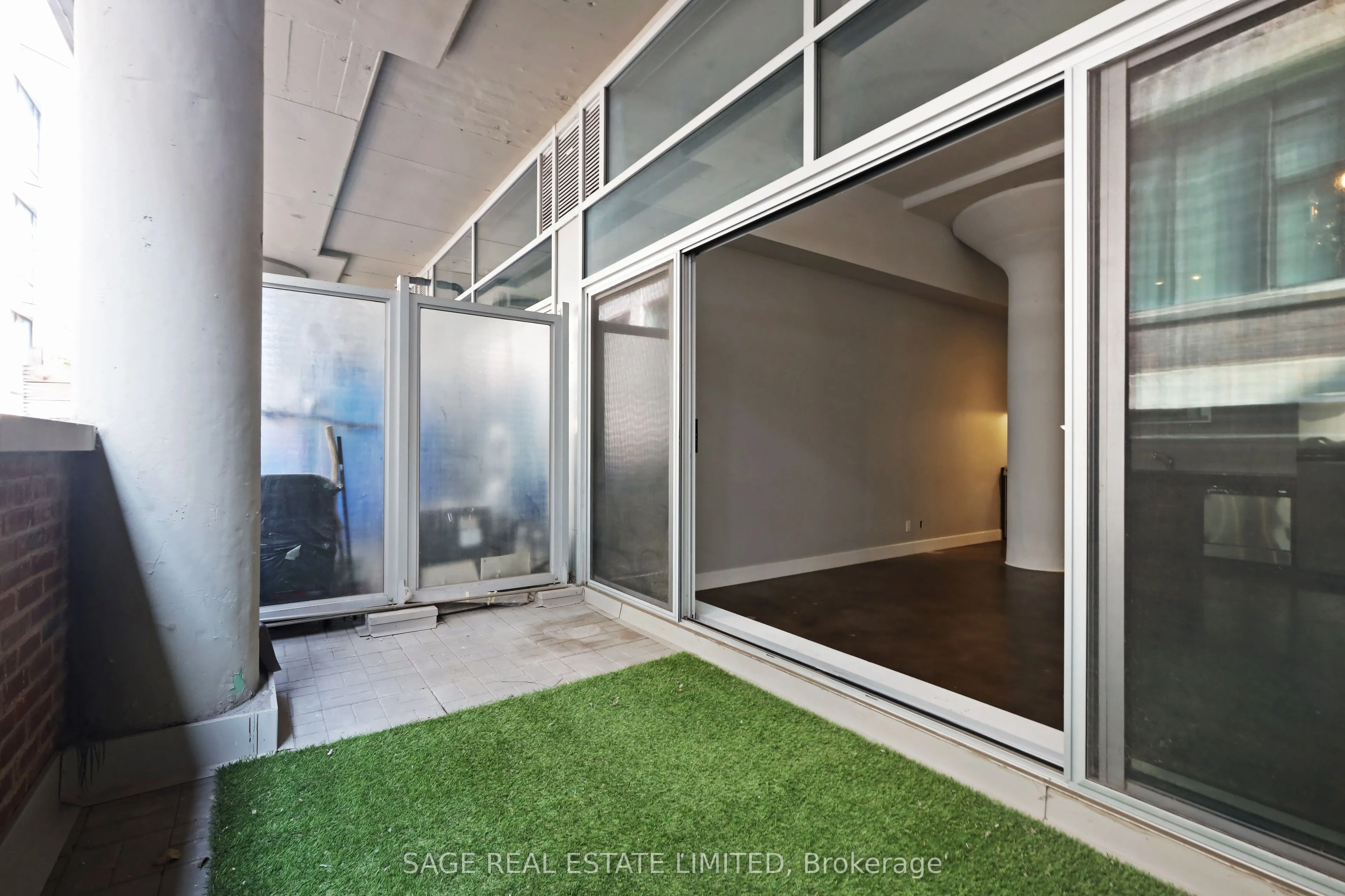 233 Carlaw Avenue, #310