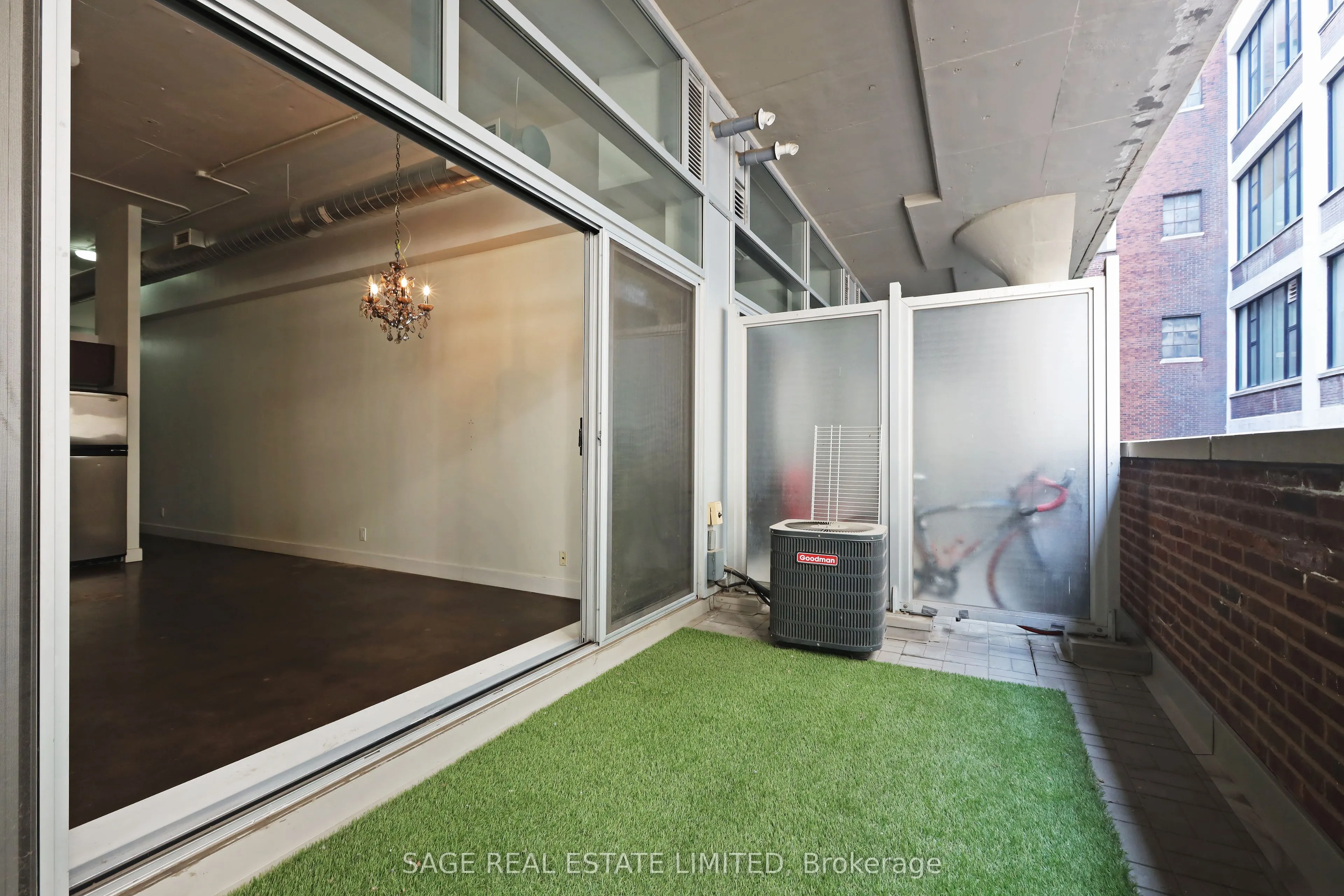 233 Carlaw Avenue, #310