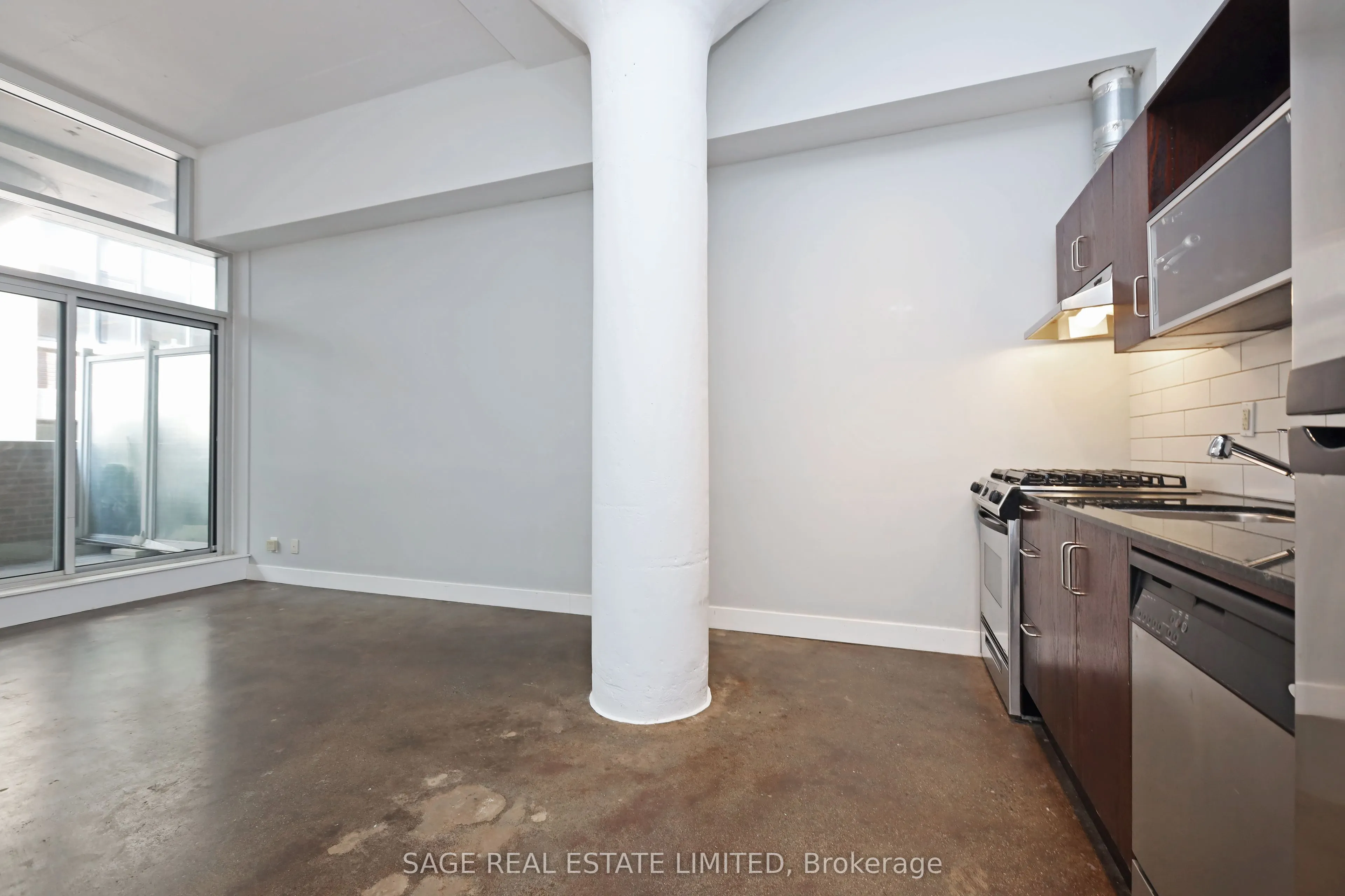 233 Carlaw Avenue, #310