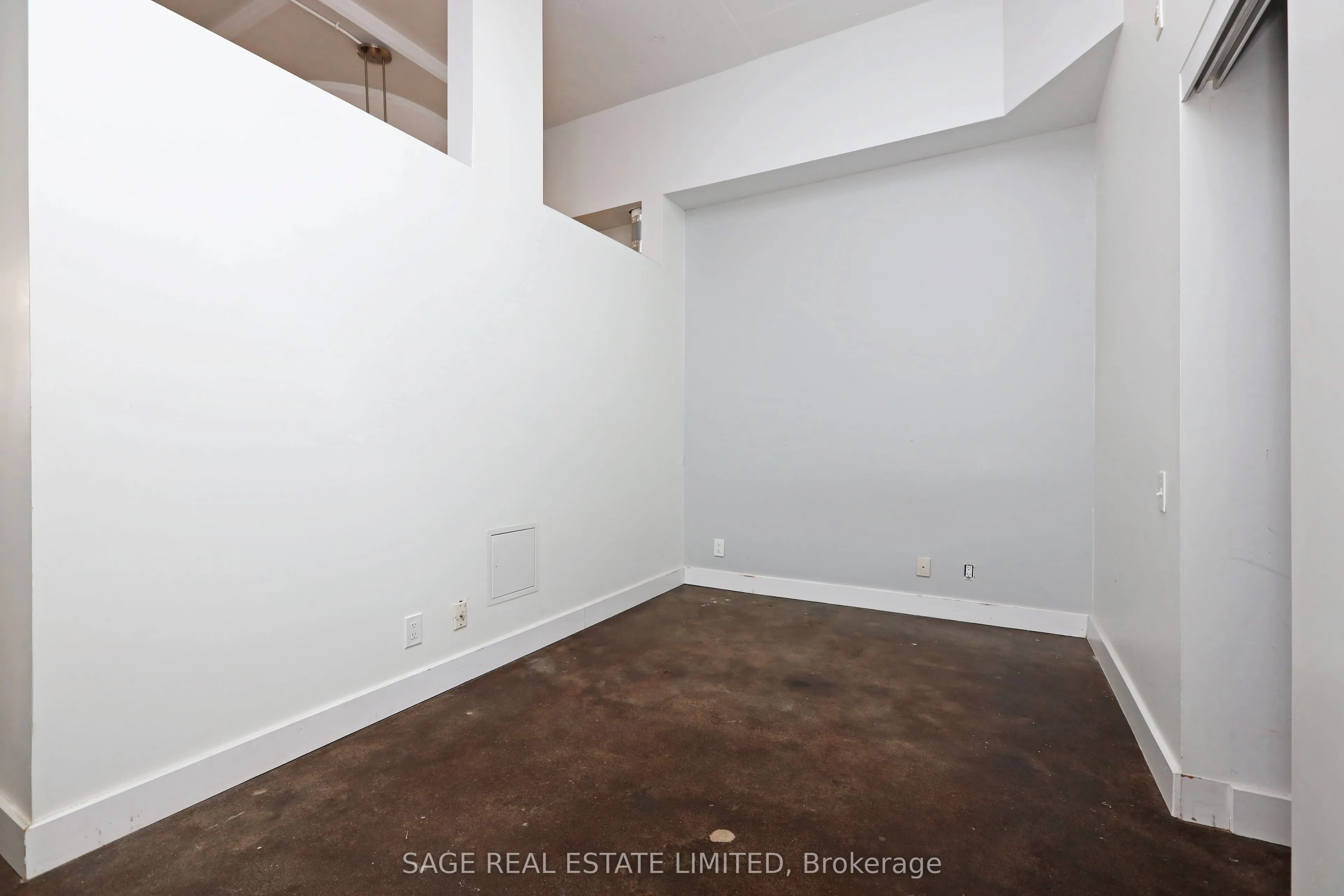 233 Carlaw Avenue, #310