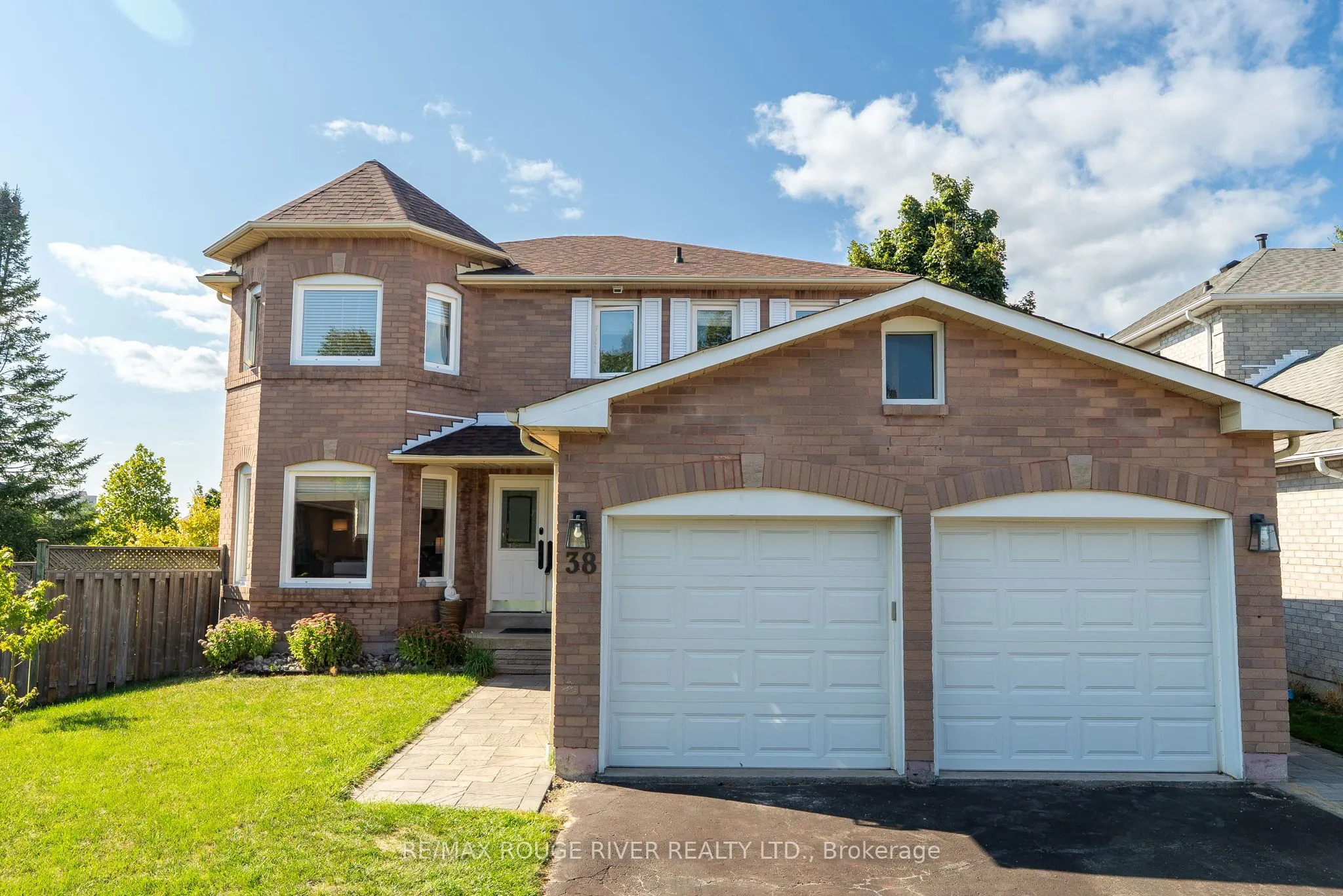 38 Silverbirch Place