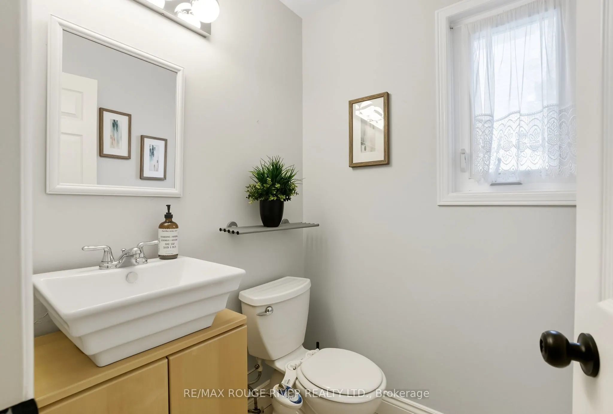 38 Silverbirch Place
