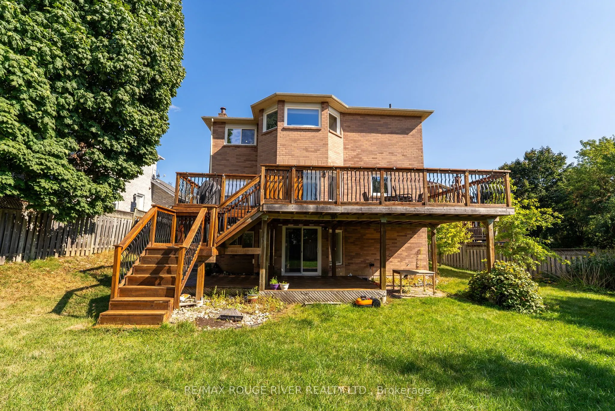38 Silverbirch Place