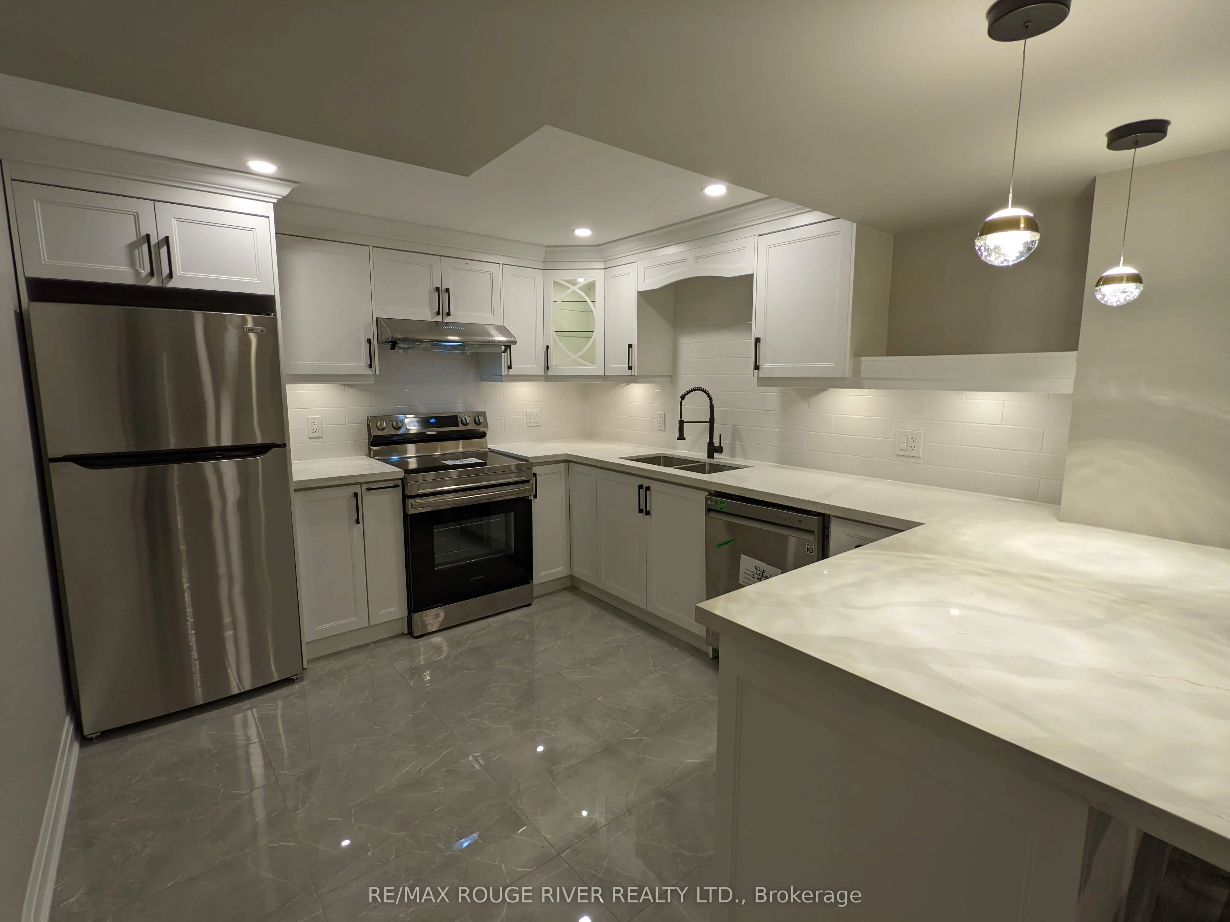 38 Silverbirch Place