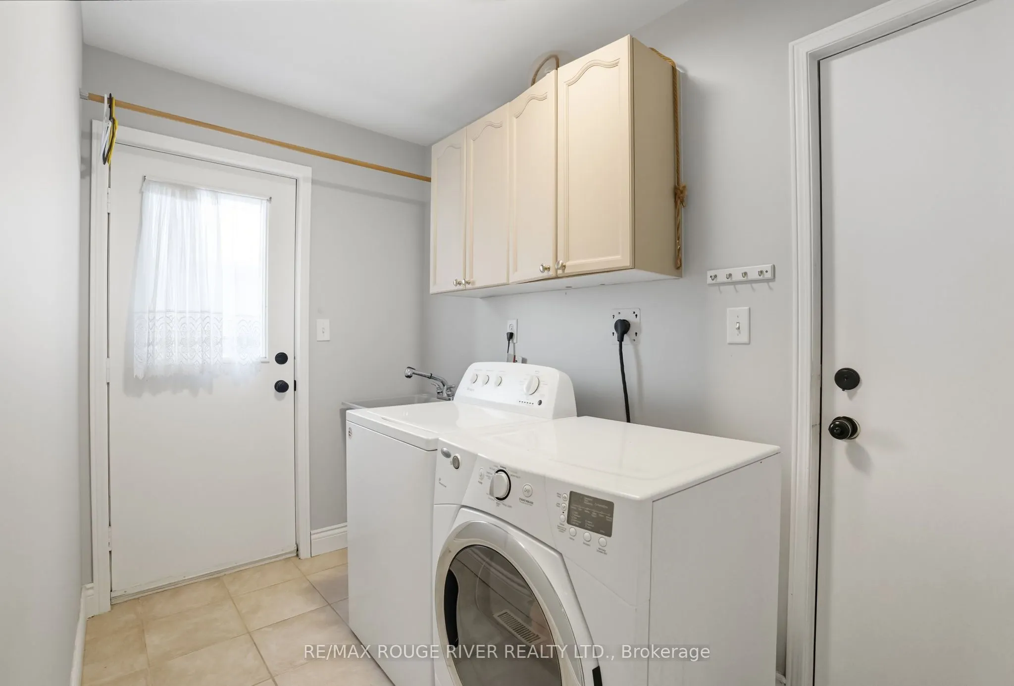 38 Silverbirch Place