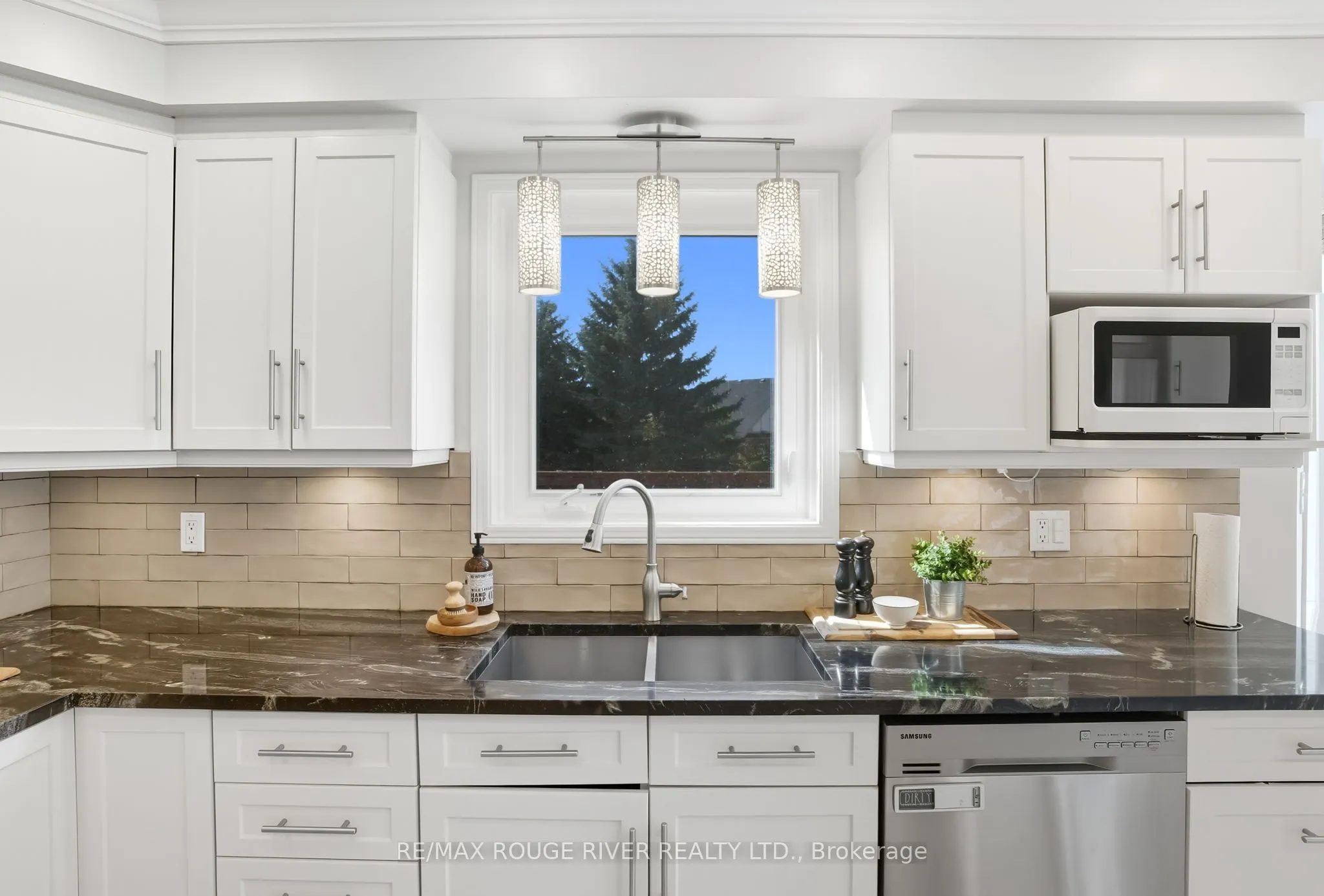 38 Silverbirch Place