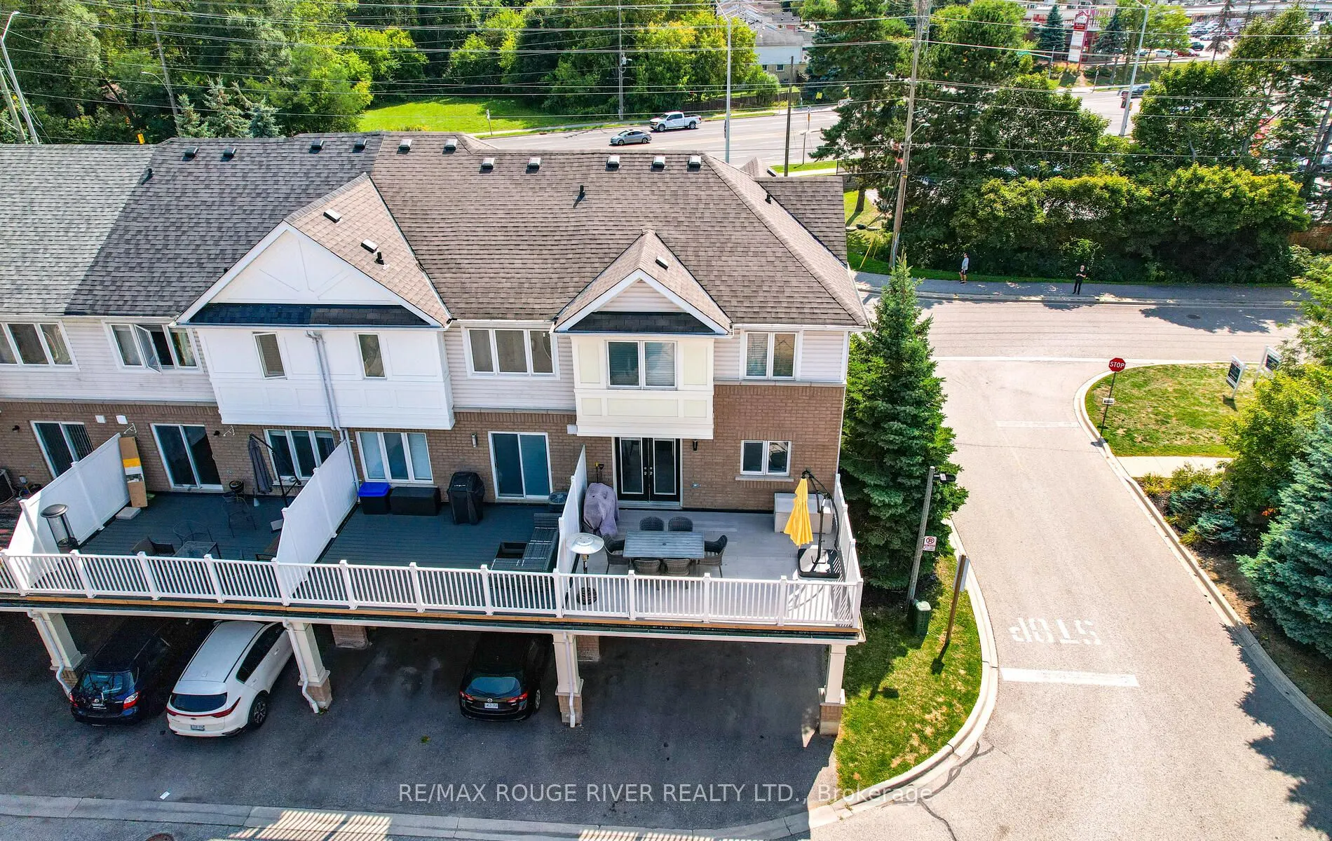 1790 Finch Avenue