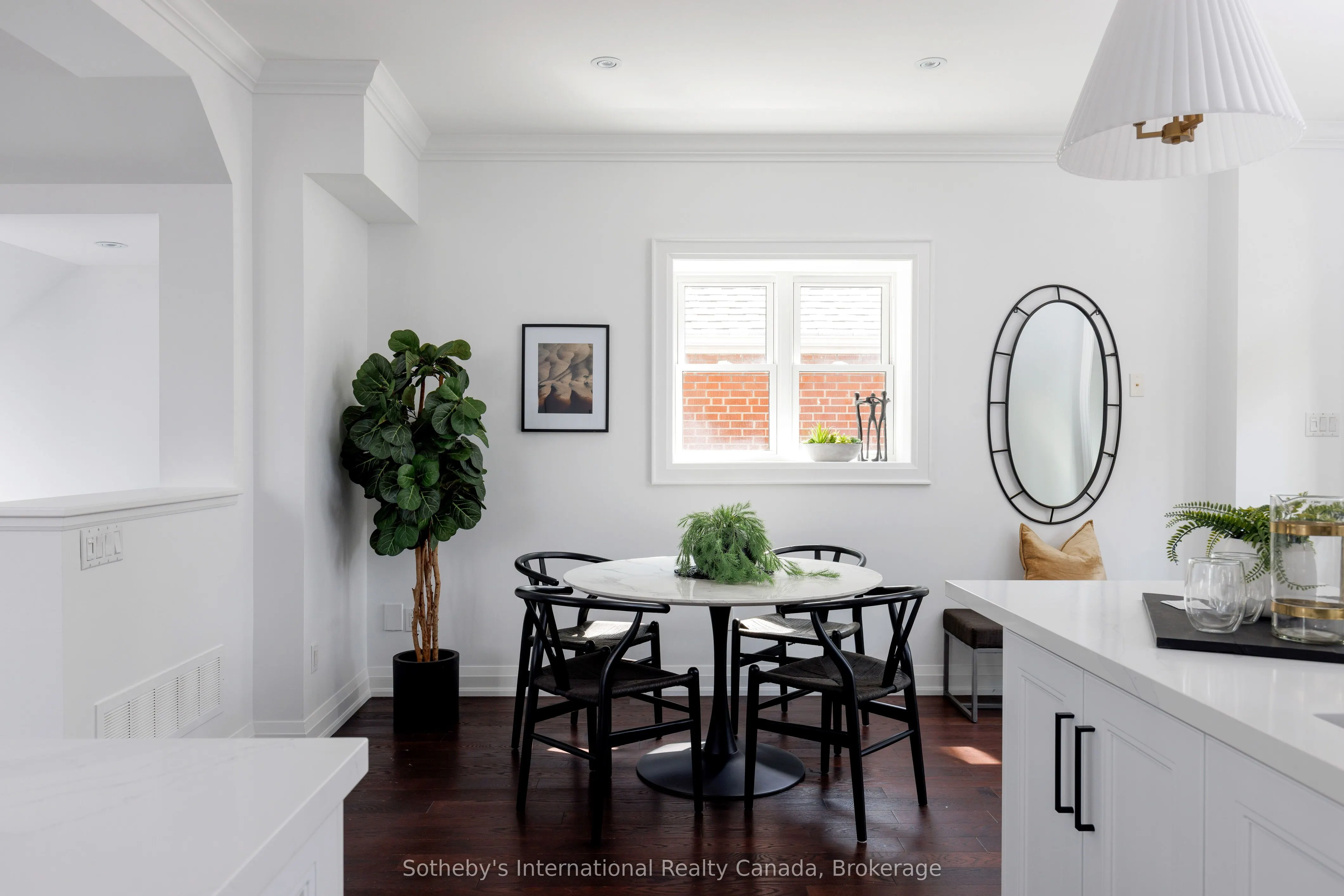 24 Parkview Heights