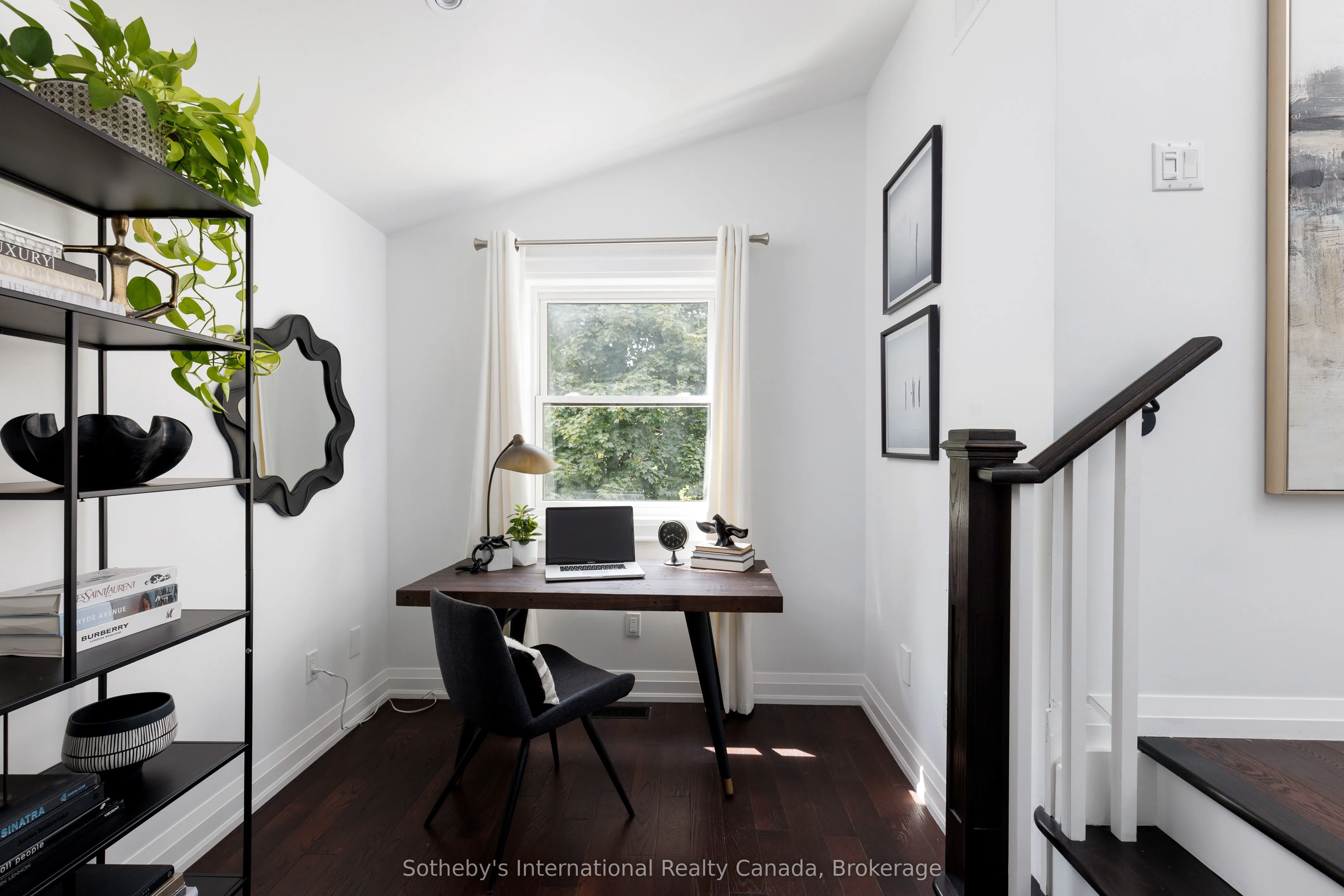 24 Parkview Heights