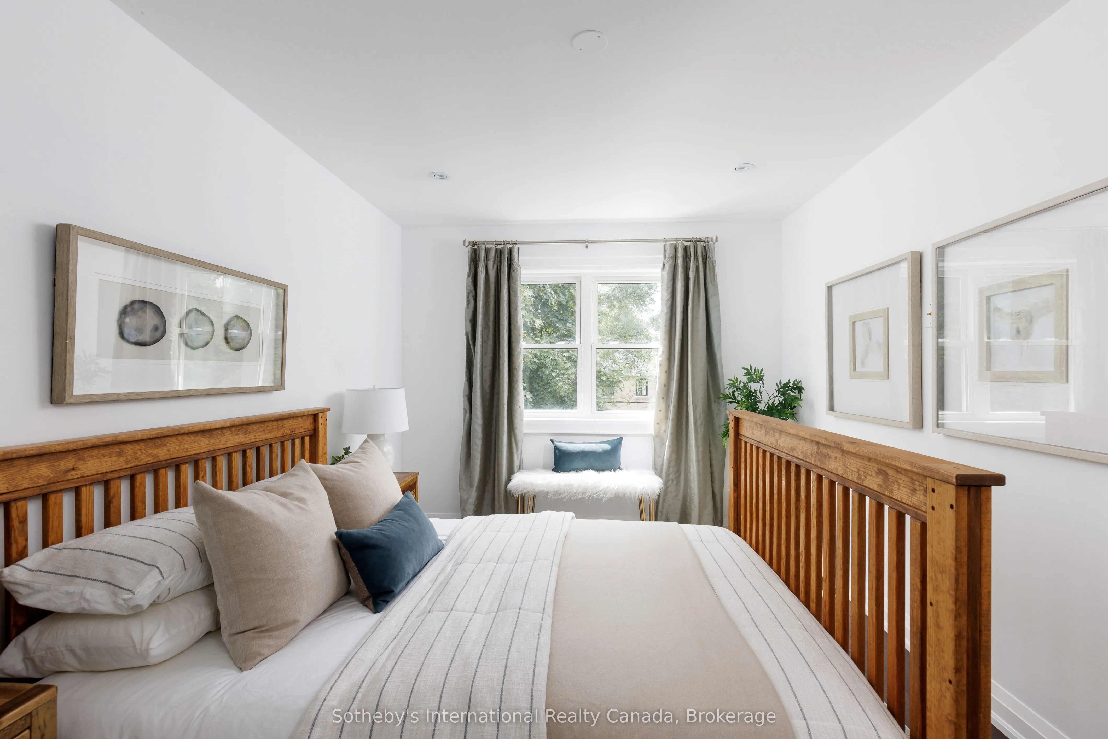 24 Parkview Heights