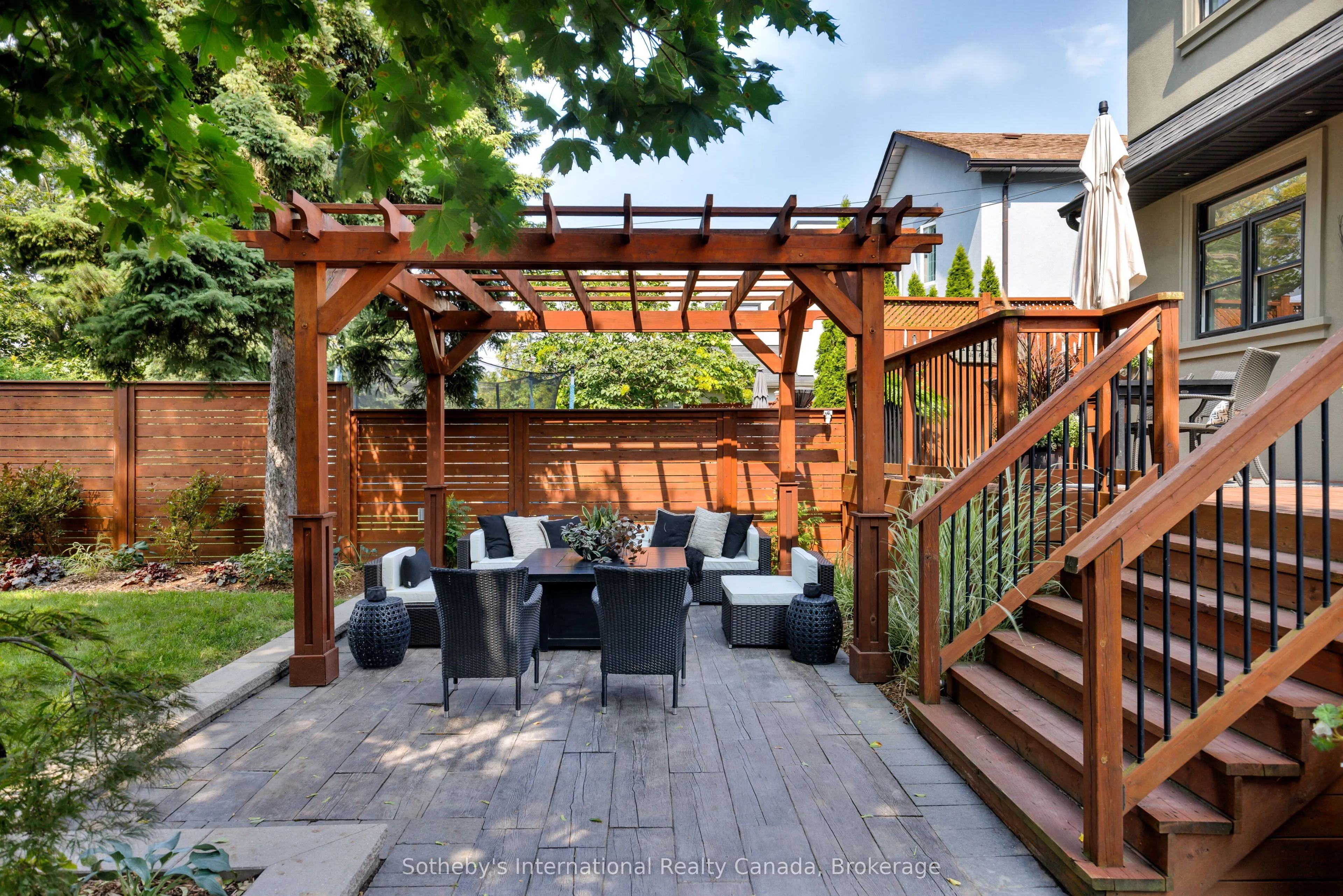 24 Parkview Heights
