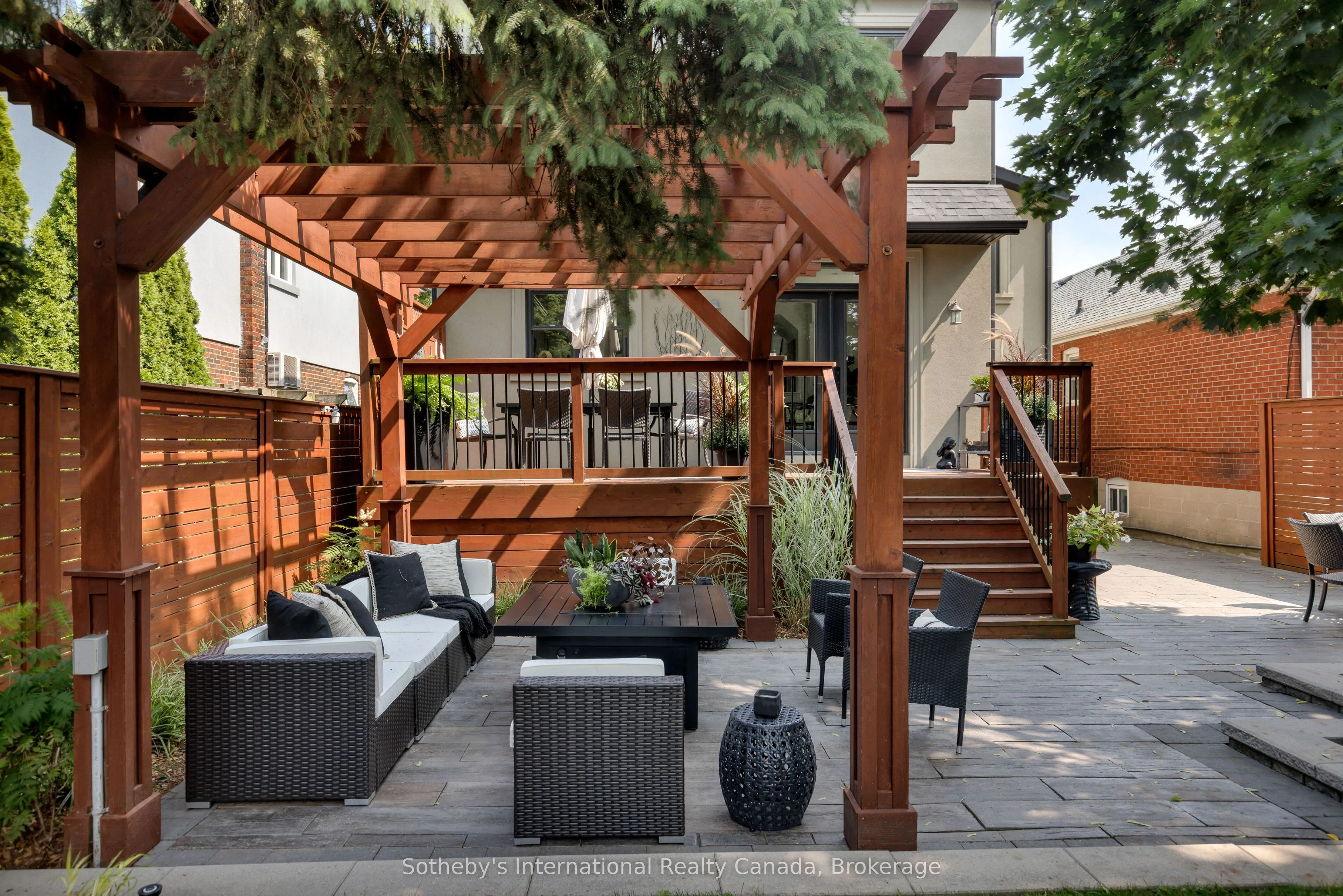 24 Parkview Heights