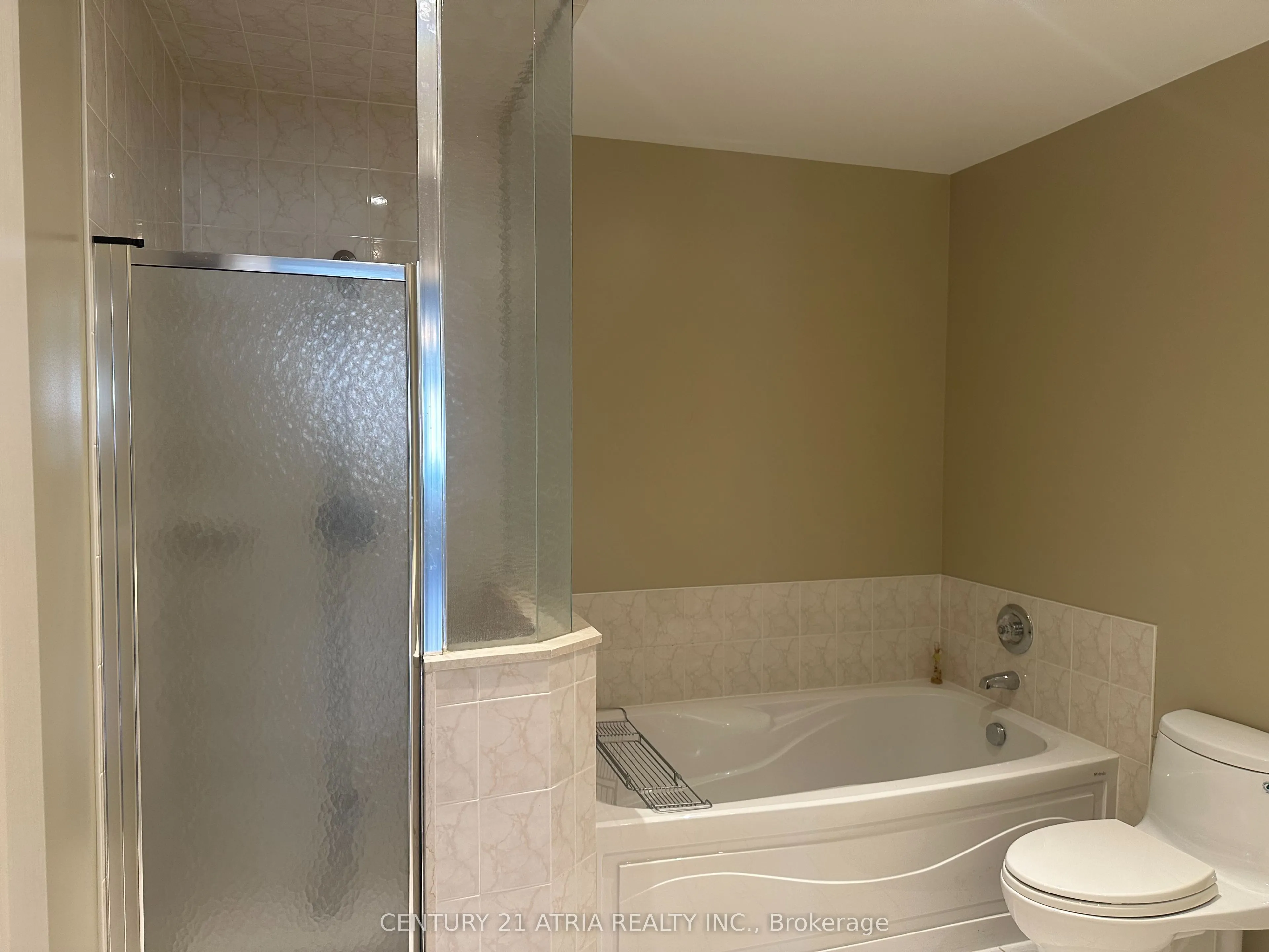 1881 McNicoll Avenue, #527