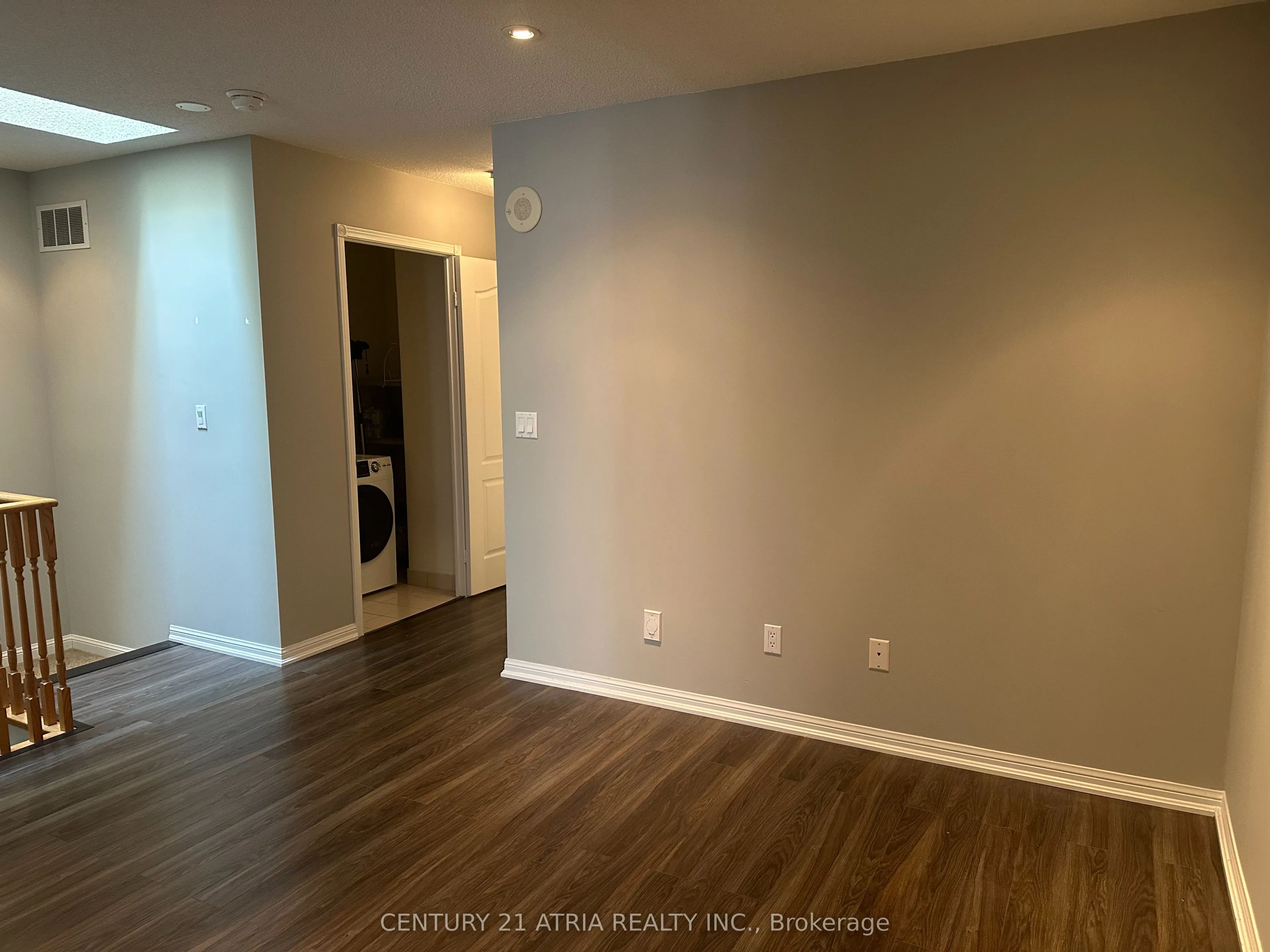 1881 McNicoll Avenue, #527
