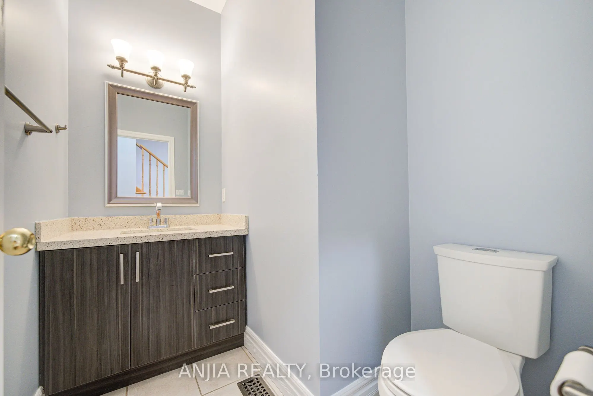 10 Thistledown Crescent