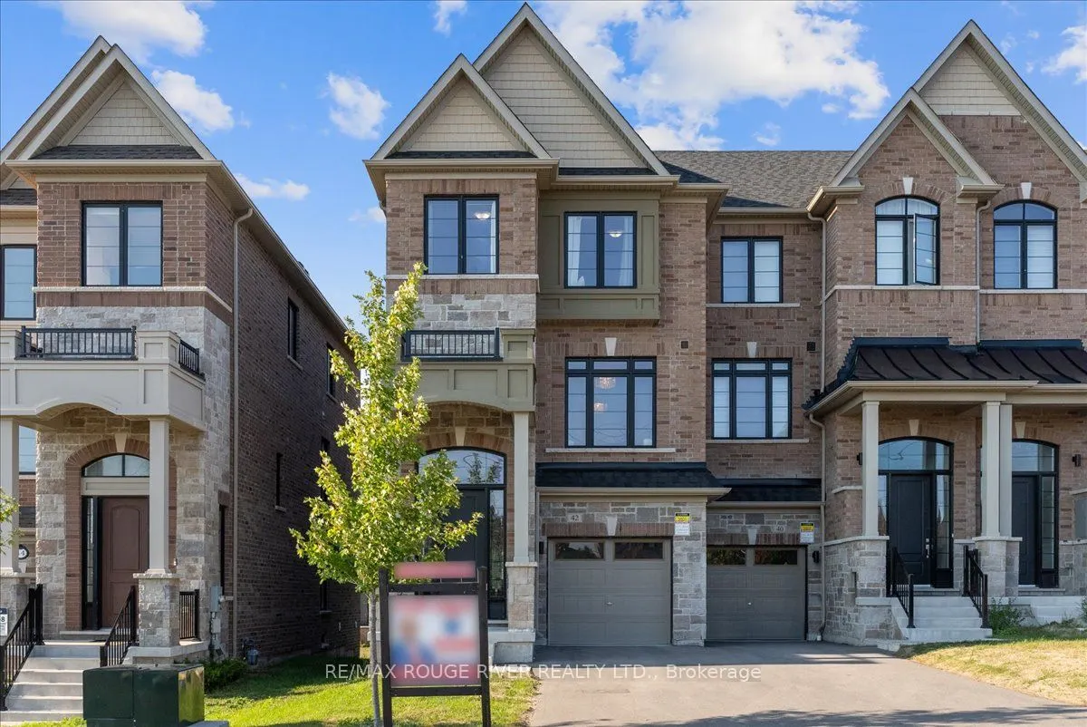 42 Elkington Crescent