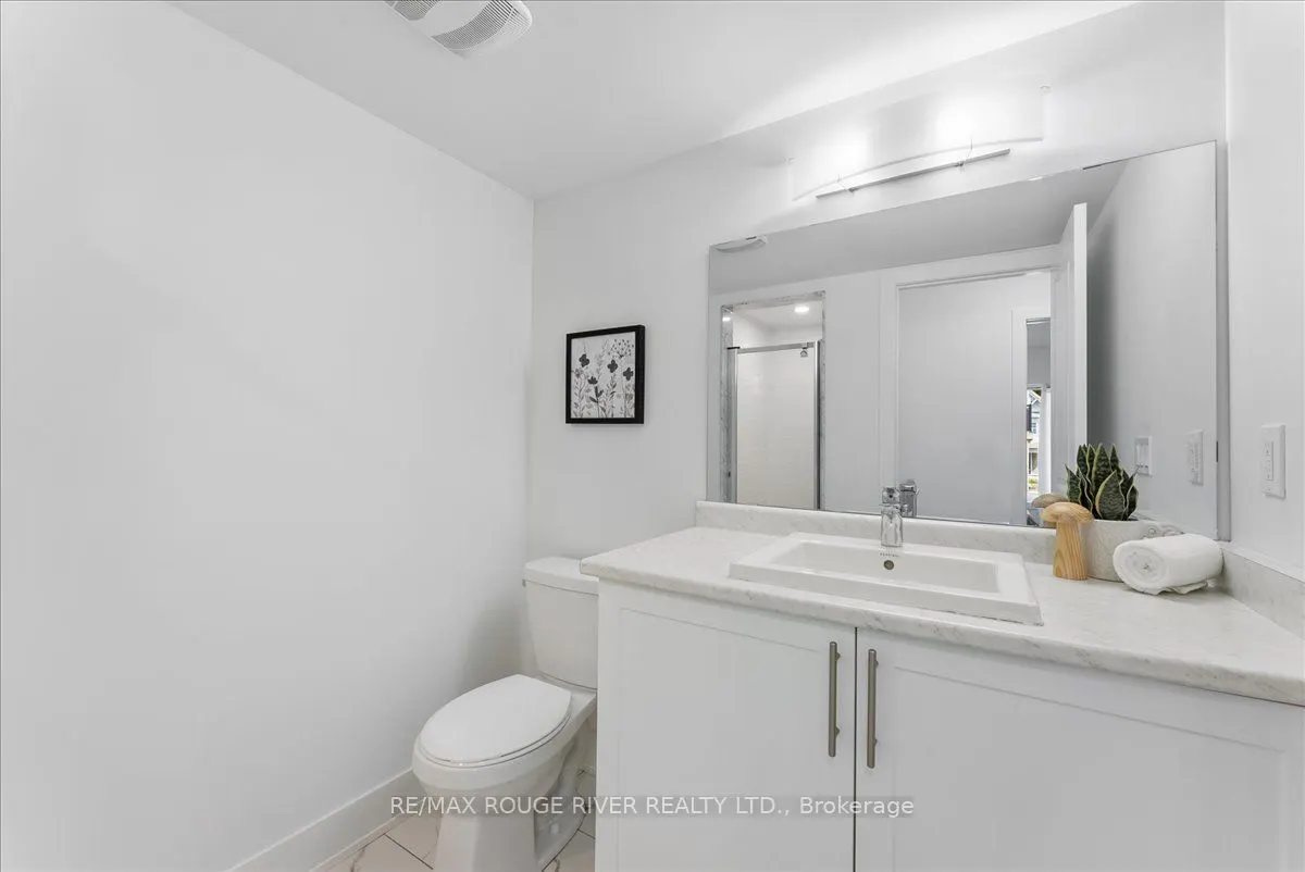 42 Elkington Crescent