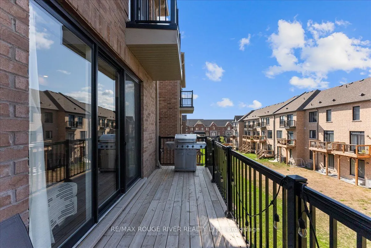42 Elkington Crescent