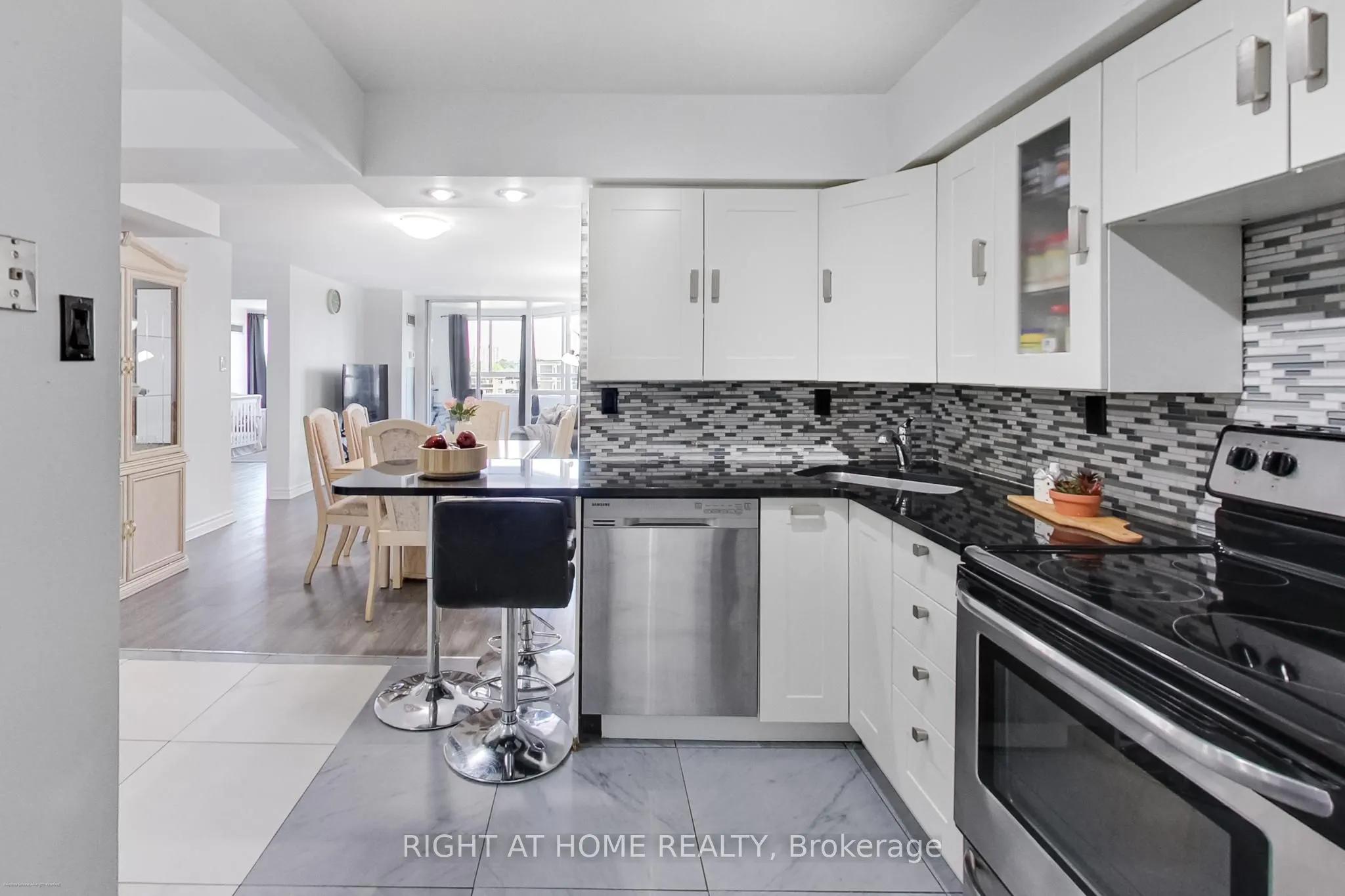 4 Park Vista, #1109