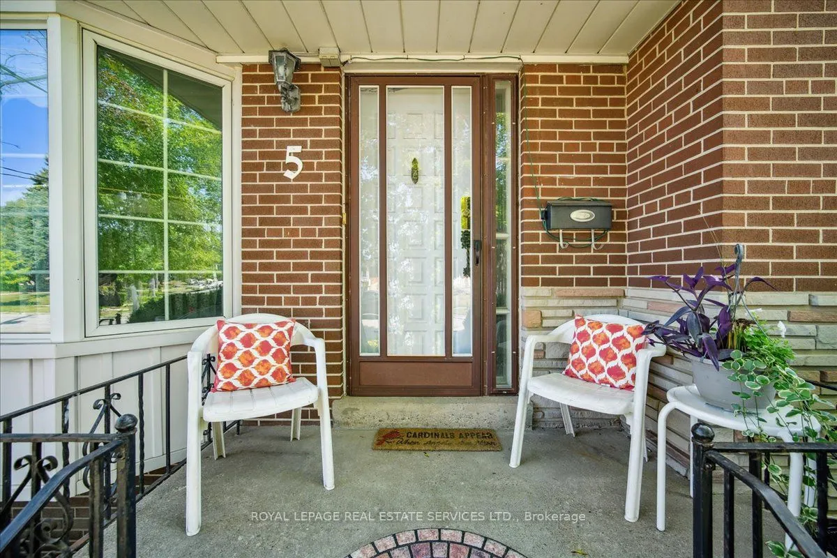 5 Amethyst Road