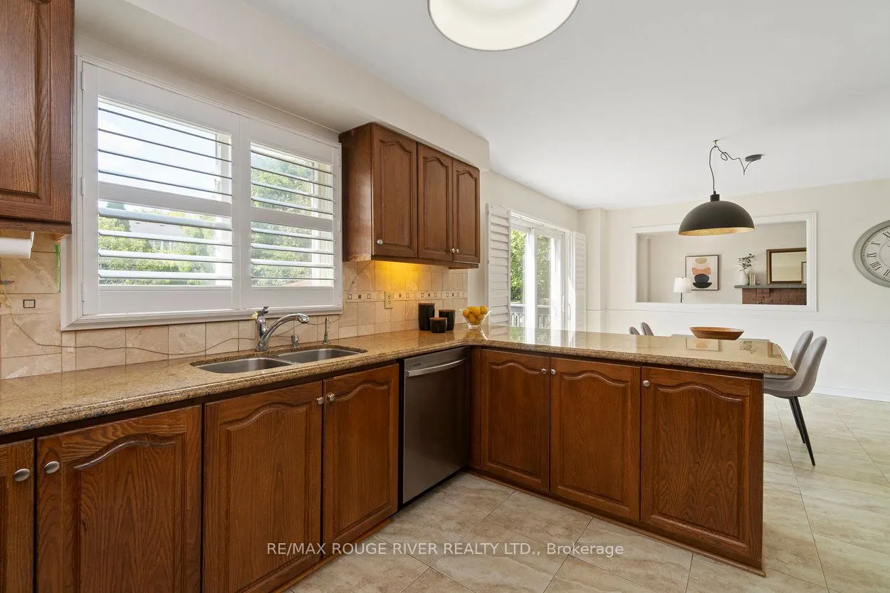 20 Gaslight Crescent