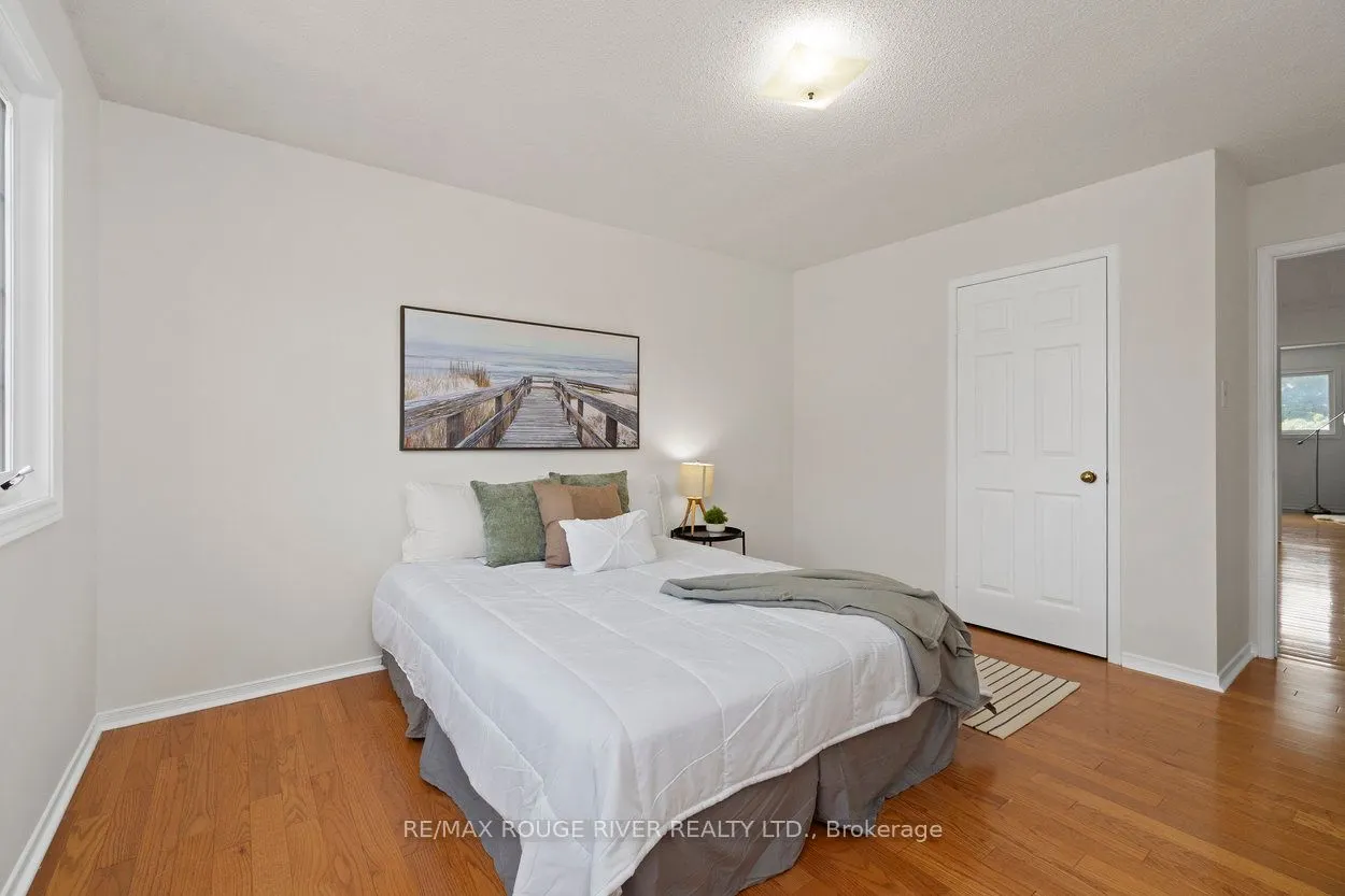 20 Gaslight Crescent