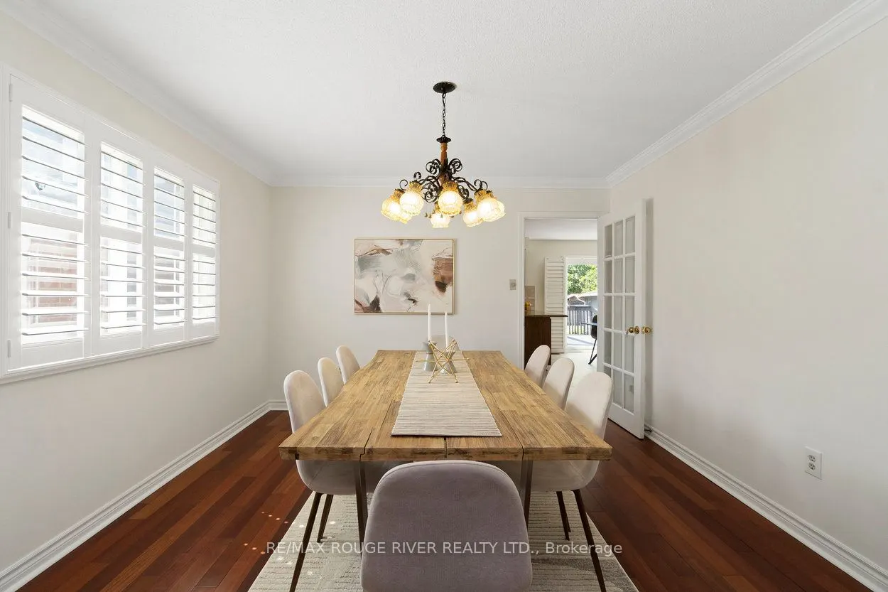 20 Gaslight Crescent