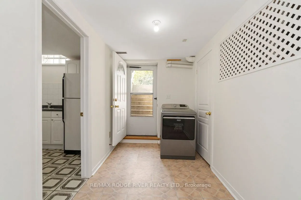 20 Gaslight Crescent