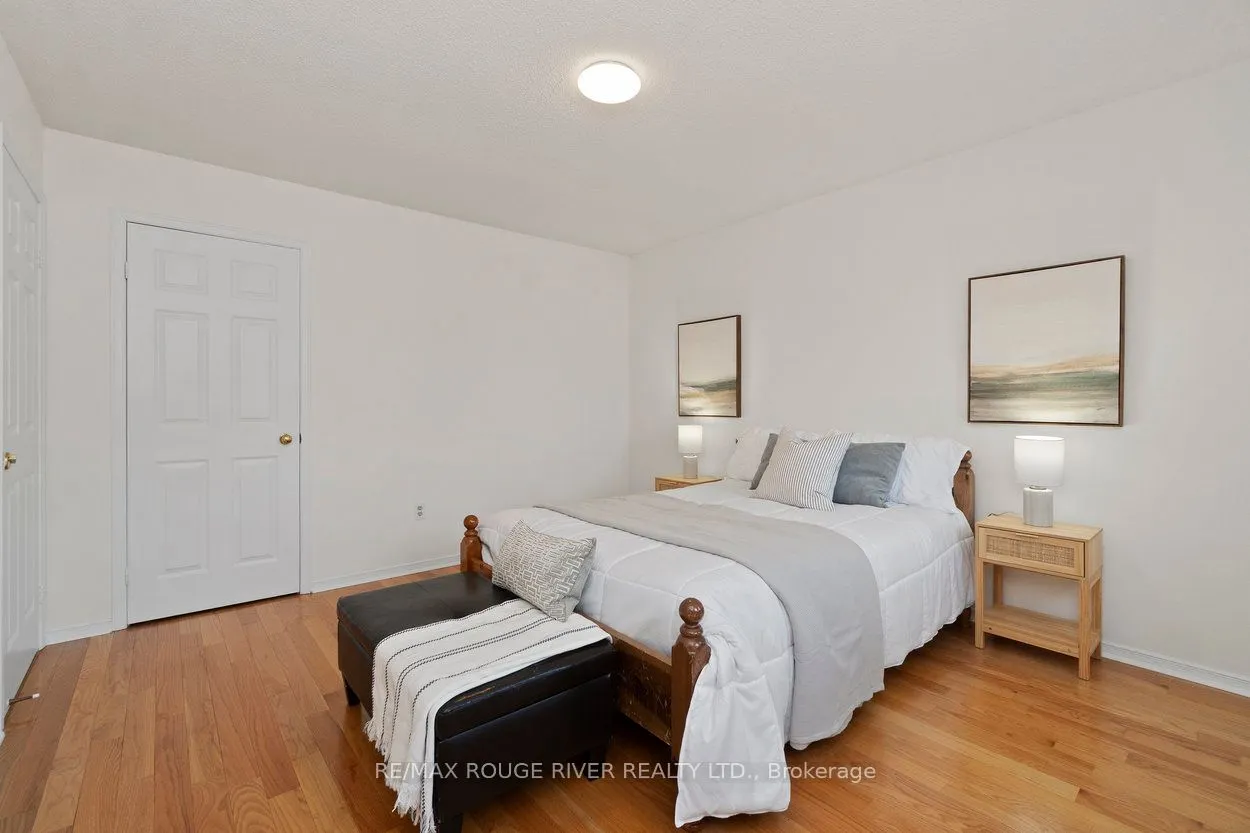 20 Gaslight Crescent