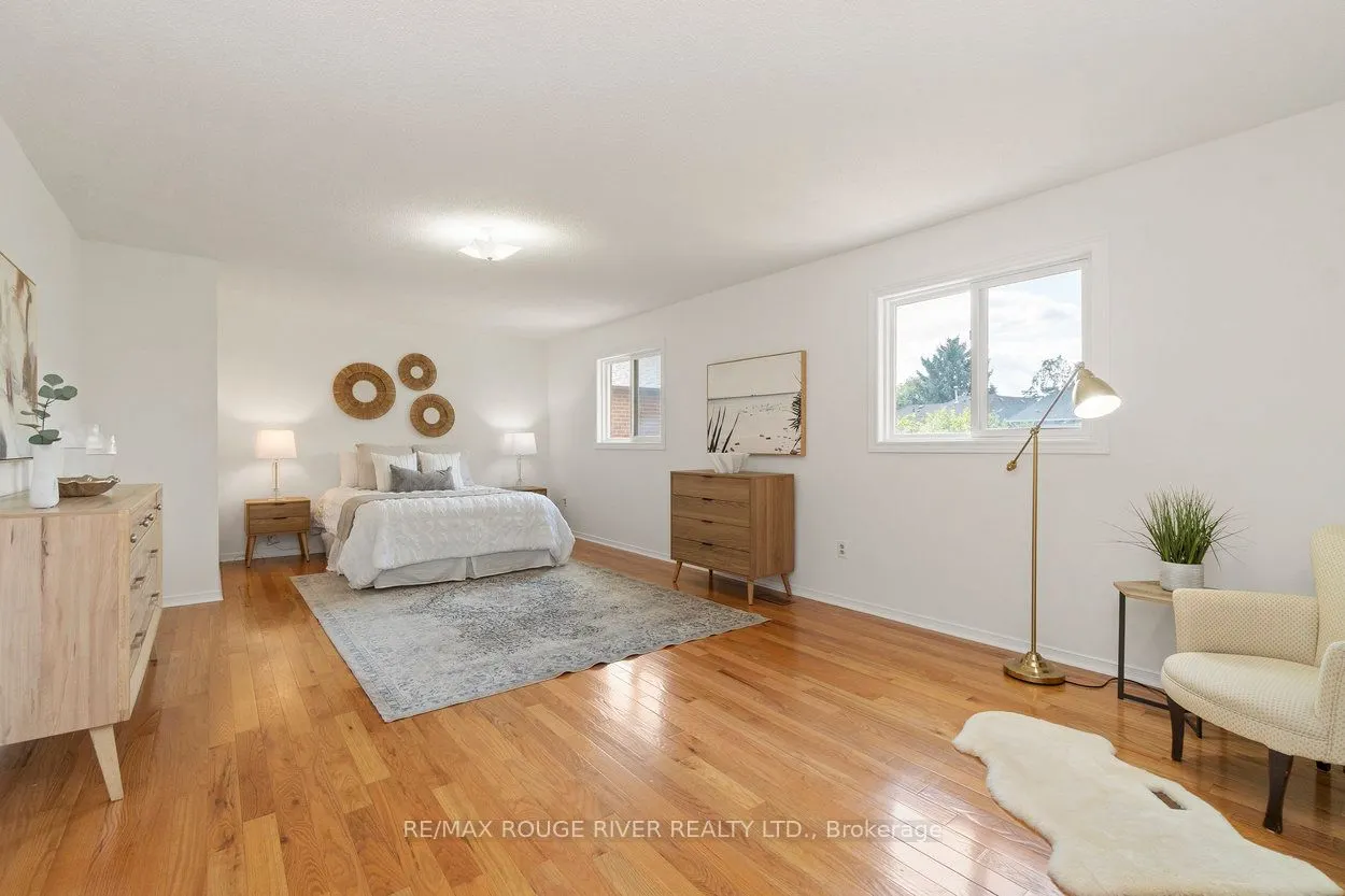 20 Gaslight Crescent