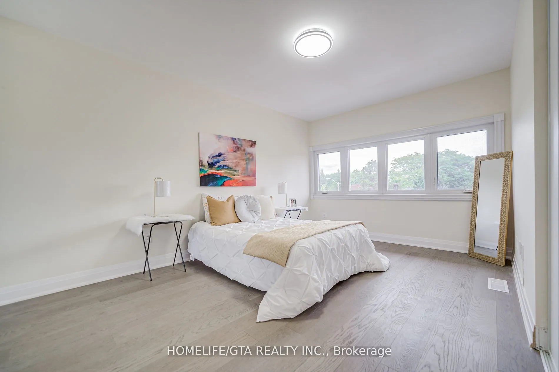 6 Sprucewood Court