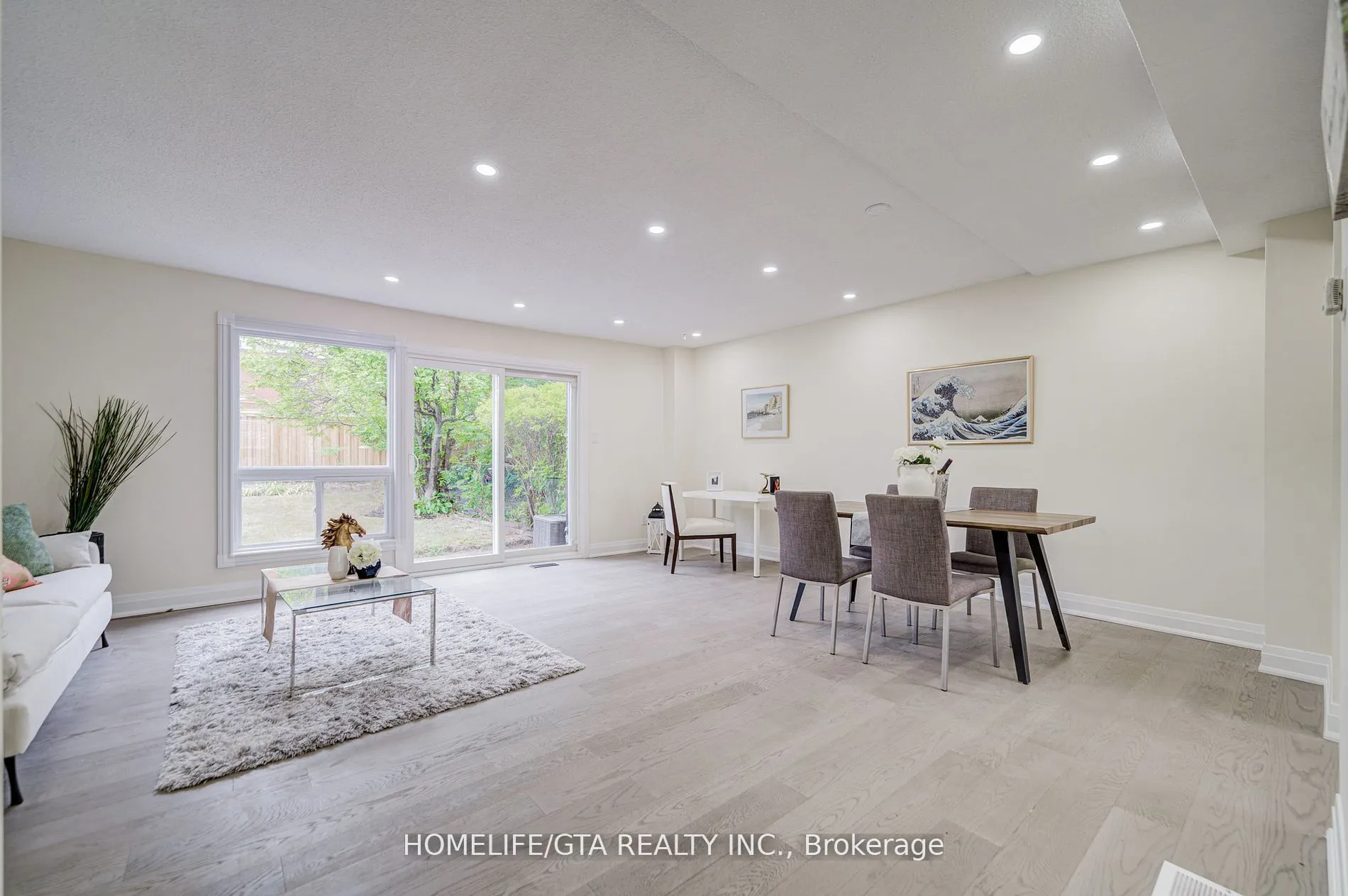 6 Sprucewood Court