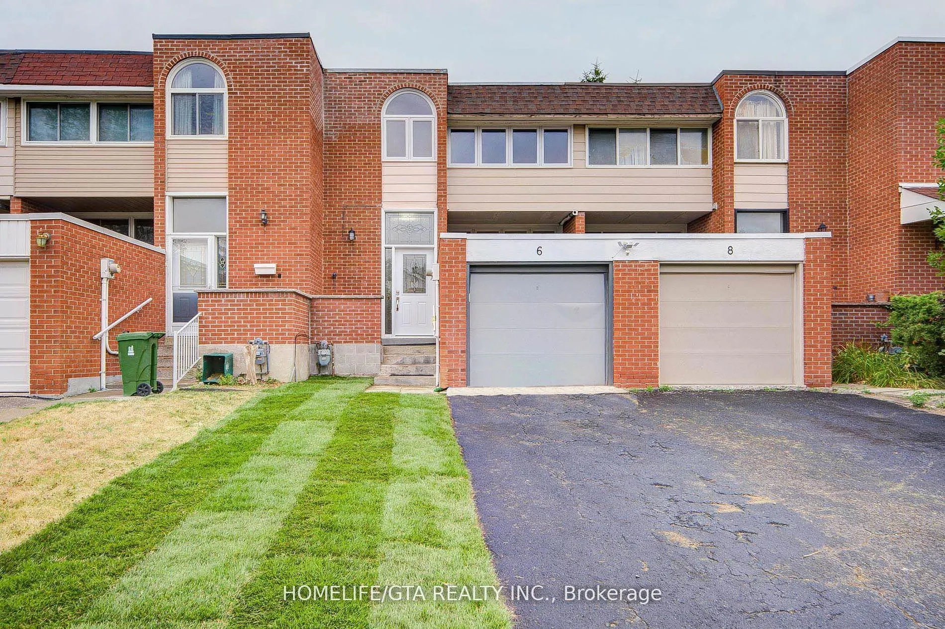 6 Sprucewood Court