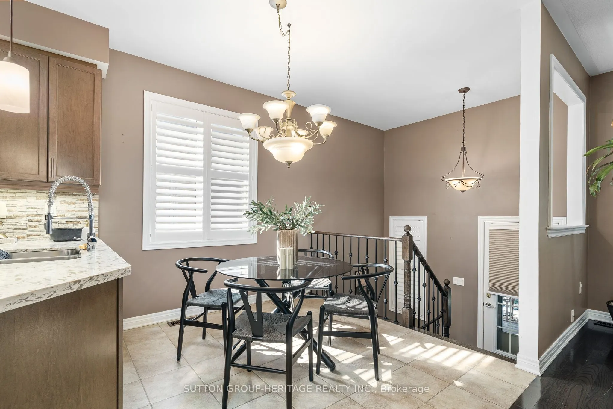 14 Sleepy Hollow Place